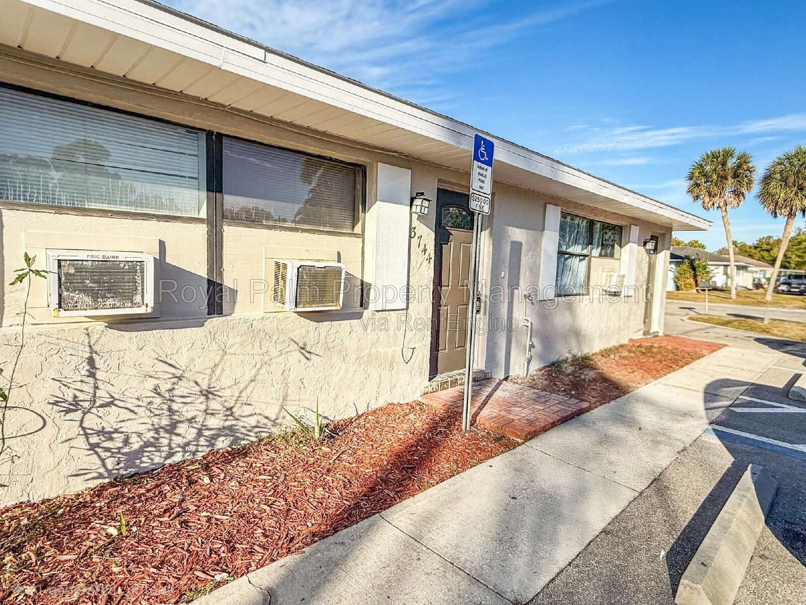 Finally, a Rental That Gets It Right – 2 Bed / 1 Bath + Washer & Dryer | 3744 Estelle Ave property image