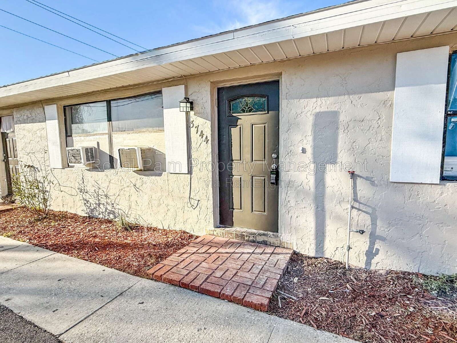 Finally, a Rental That Gets It Right – 2 Bed / 1 Bath + Washer & Dryer | 3744 Estelle Ave property image