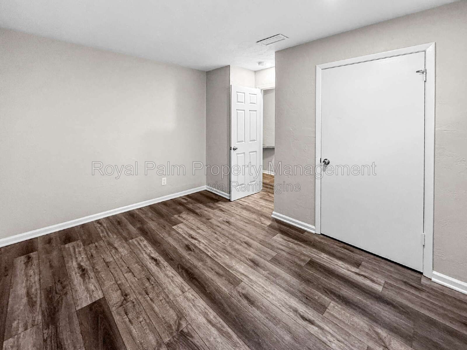 Finally, a Rental That Gets It Right – 2 Bed / 1 Bath + Washer & Dryer | 3744 Estelle Ave property image