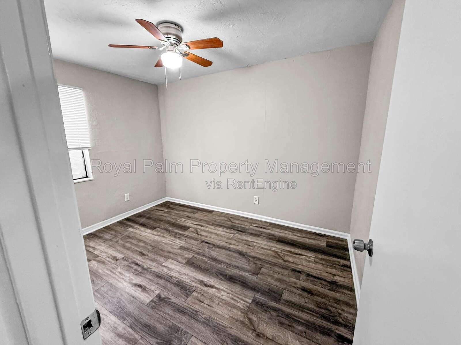 Finally, a Rental That Gets It Right – 2 Bed / 1 Bath + Washer & Dryer | 3744 Estelle Ave property image