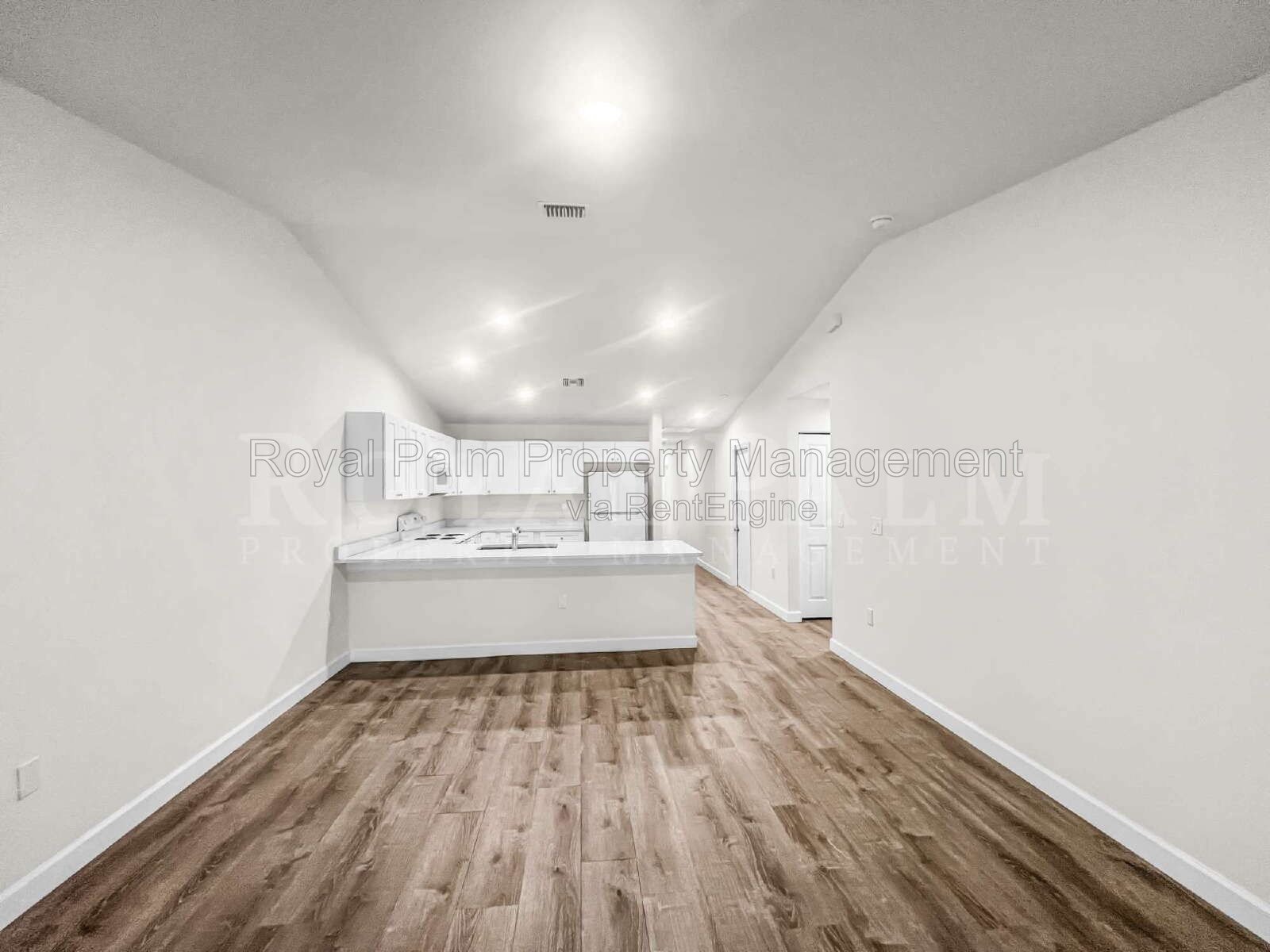 Spacious 3BR/2BA Duplex in Lehigh Acres & $500 Off Your First Month If You Apply by Aug 20th! property image
