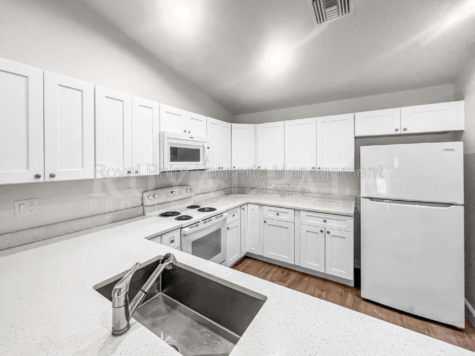 Spacious 3BR/2BA Duplex in Lehigh Acres & $500 Off Your First Month If You Apply by Aug 20th! property image