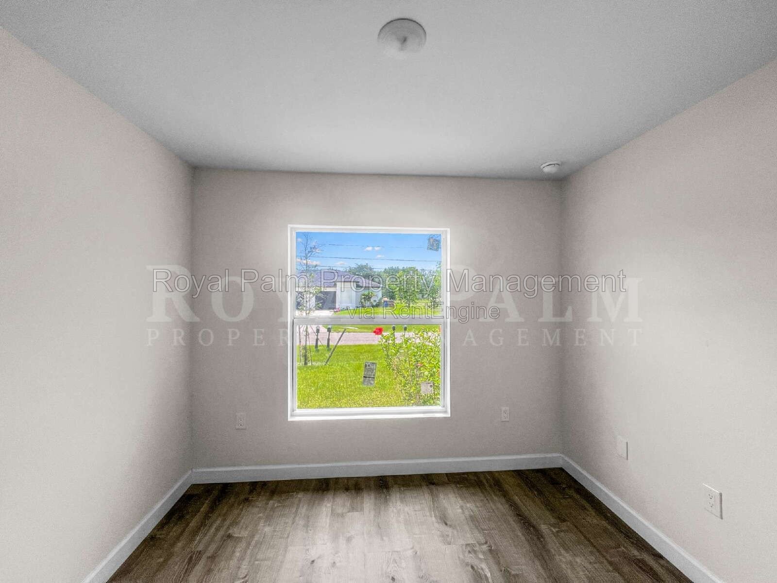 Spacious 3BR/2BA Duplex in Lehigh Acres & $500 Off Your First Month If You Apply by Aug 20th! property image