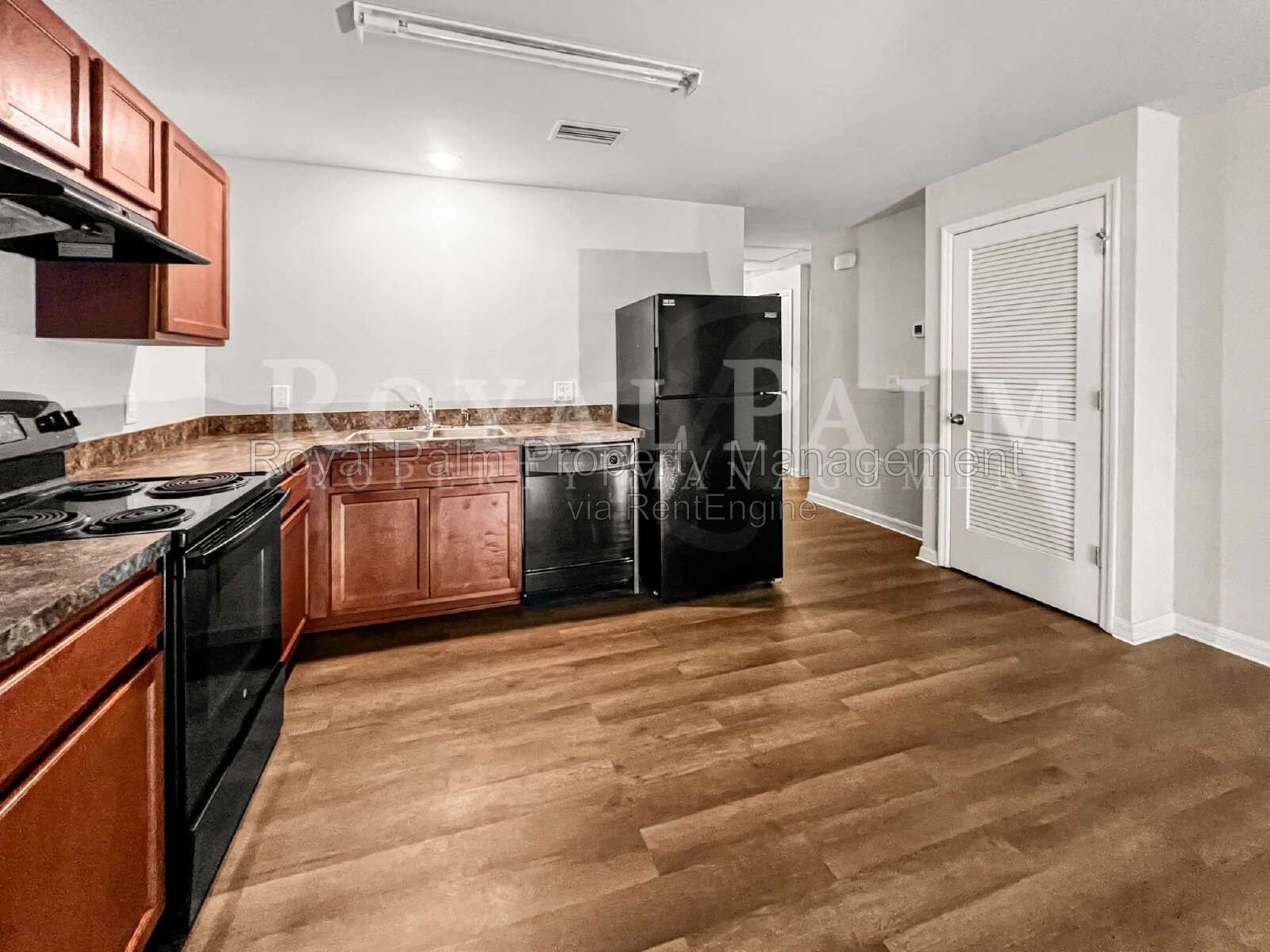 4 Bed / 2 Bath in Gated Vistanna Villas – Comes with Washer, Dryer, and Good Decisions - 9177 Aegean Circle, Lehigh Acres, FL property image