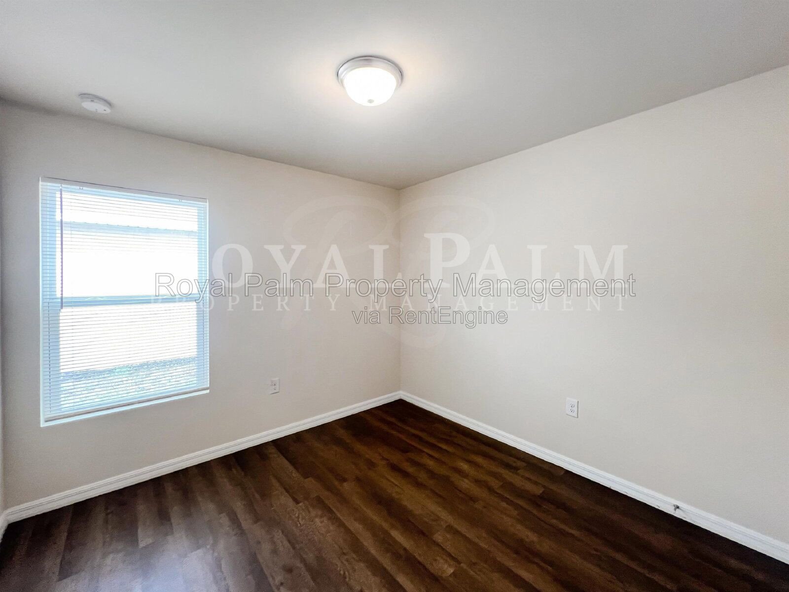 4 Bed / 2 Bath in Gated Vistanna Villas – Comes with Washer, Dryer, and Good Decisions - 9177 Aegean Circle, Lehigh Acres, FL property image