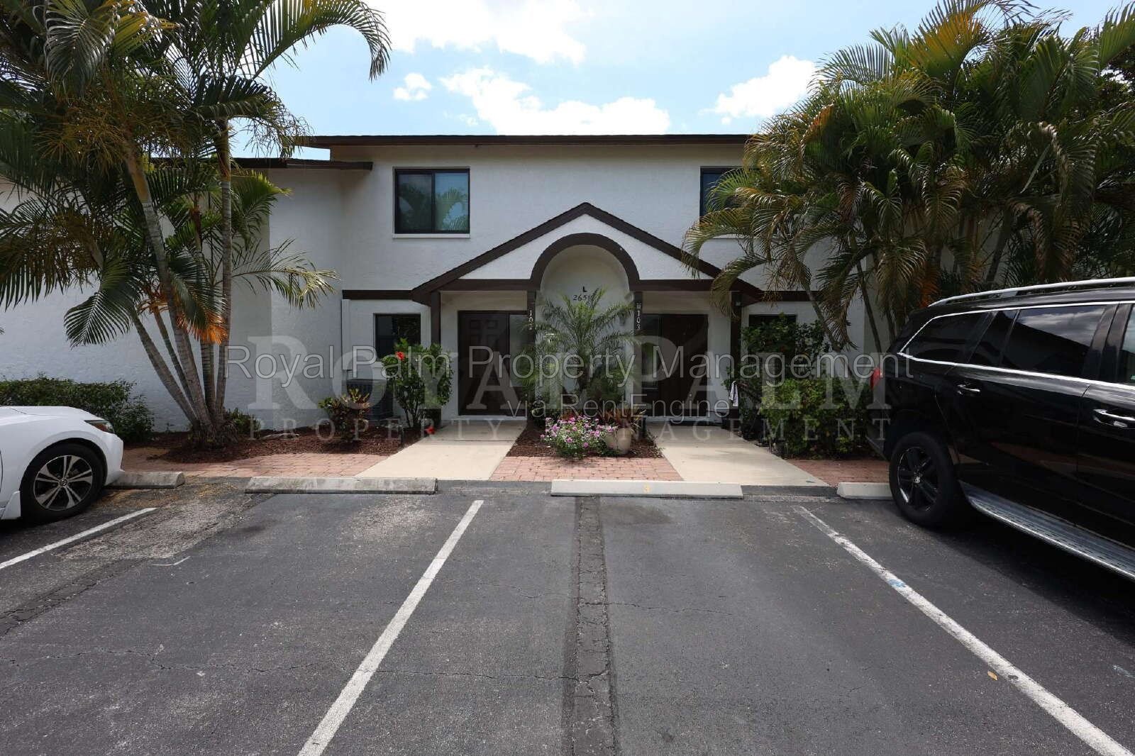 2 Bed, 2.5 Bath Townhouse with Balcony, Pool & Prime Bonita Springs Location property image