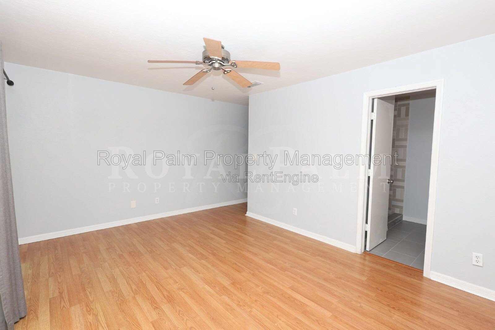 2 Bed, 2.5 Bath Townhouse with Balcony, Pool & Prime Bonita Springs Location property image