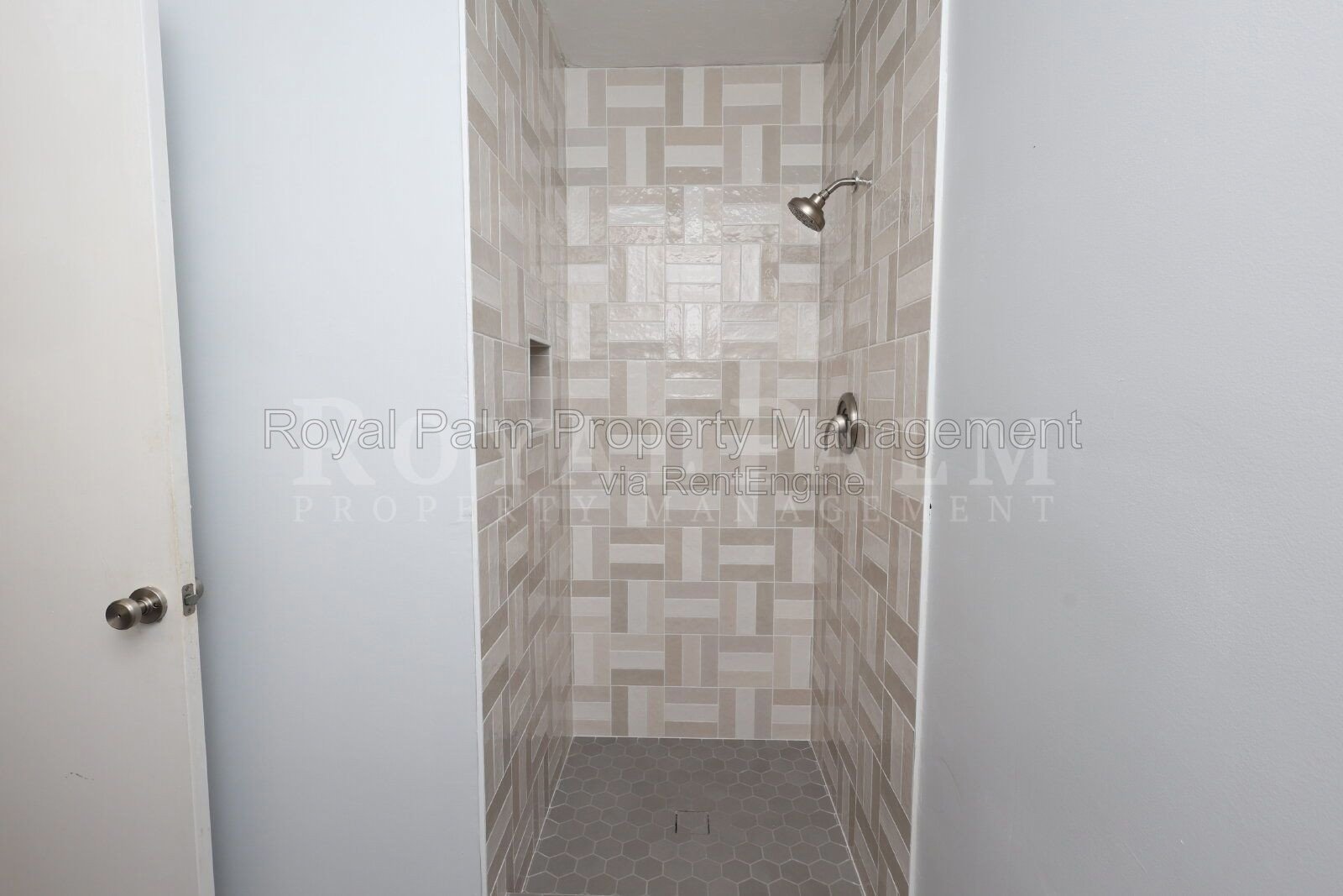 2 Bed, 2.5 Bath Townhouse with Balcony, Pool & Prime Bonita Springs Location property image