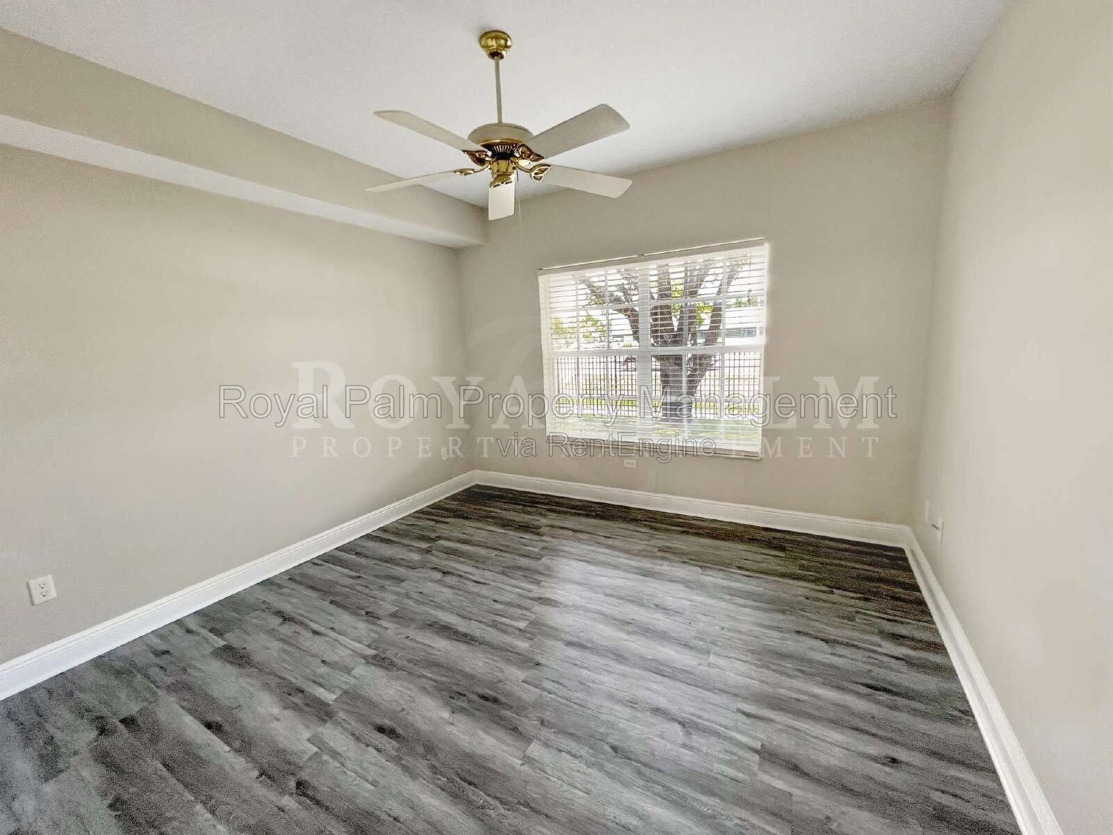 First-Floor 2 Bed, 2 Bath with In-Unit Washer & Dryer – Everyday Living Made Easy at Castilla Circle, Fort Myers property image
