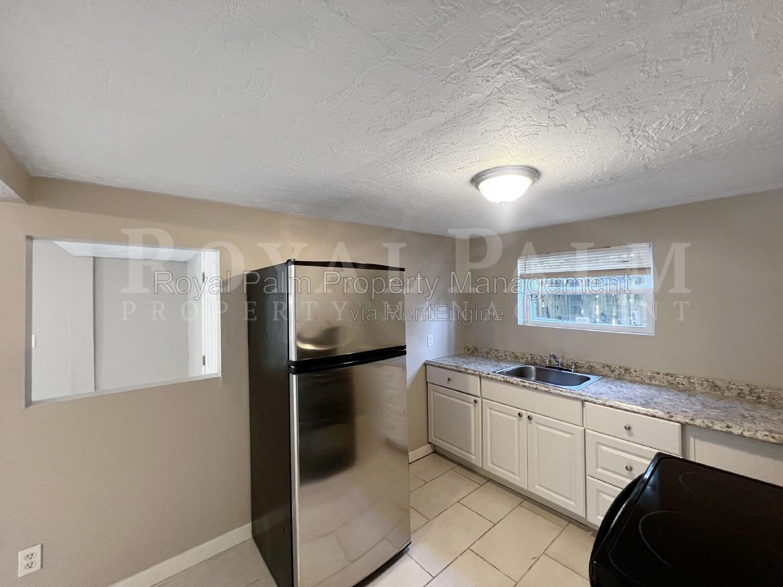 Charming 2-Bedroom Retreat in the Heart of Fort Myers at 1615 Evans Ave - 2! property image