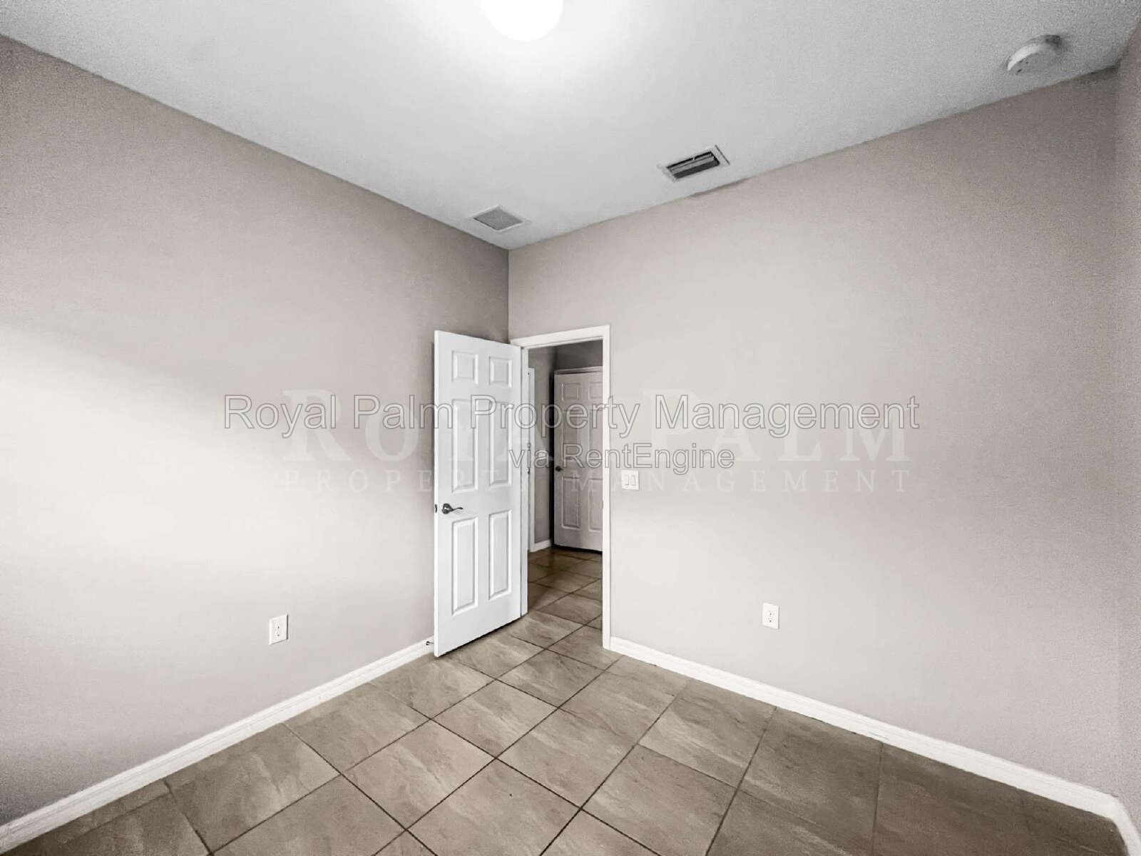 Spacious 3-Bedroom Home in the Heart of Cape Coral! property image