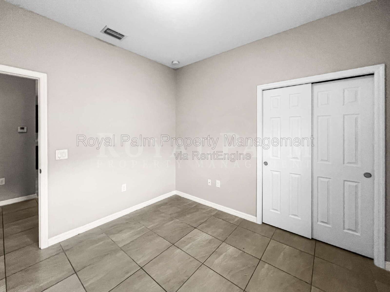Spacious 3-Bedroom Home in the Heart of Cape Coral! property image
