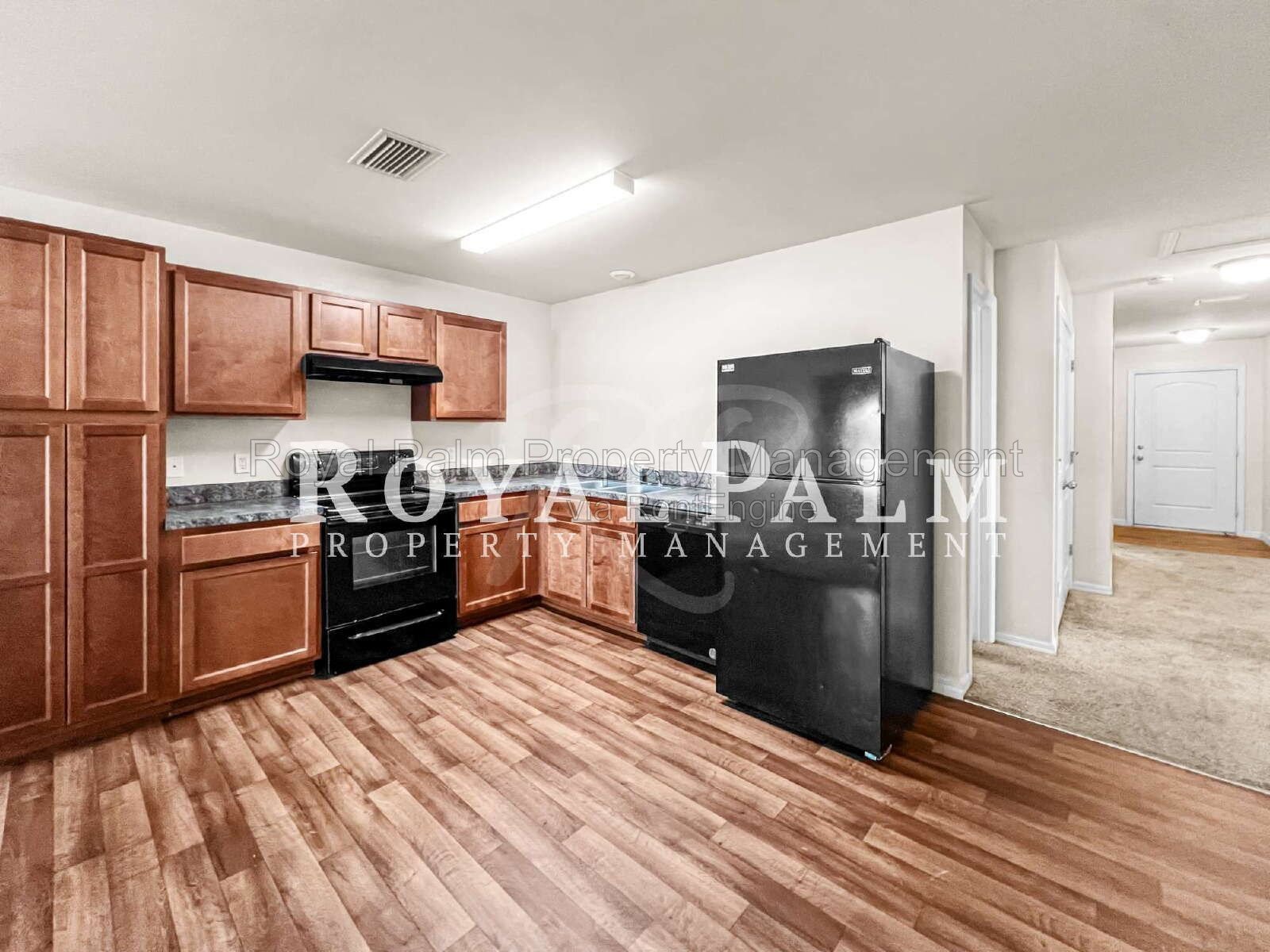 4BR/2BA Duplex Living in Vistanna Villas + Washer & Dryer! — Space, Style, and Laundry Convenience All in One. property image