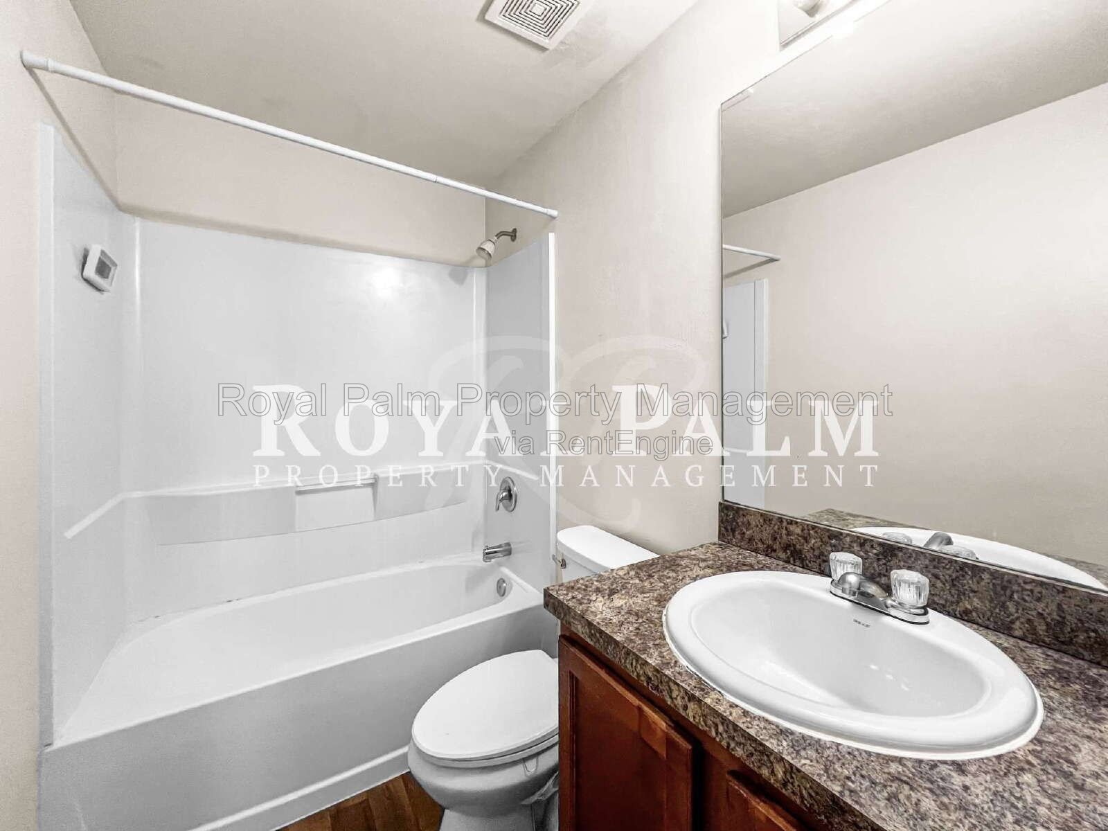 4BR/2BA Duplex Living in Vistanna Villas + Washer & Dryer! — Space, Style, and Laundry Convenience All in One. property image