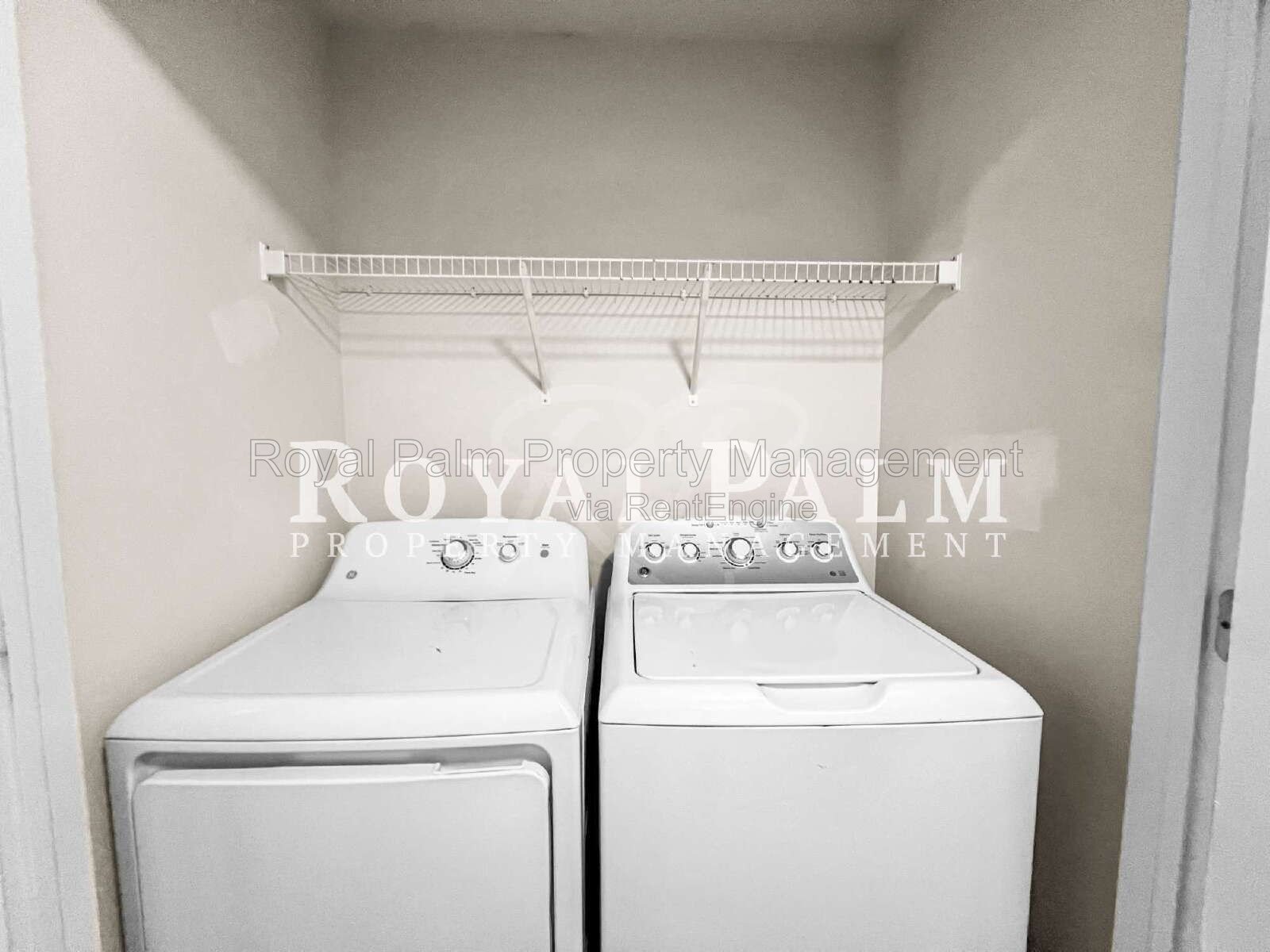 4BR/2BA Duplex Living in Vistanna Villas + Washer & Dryer! — Space, Style, and Laundry Convenience All in One. property image