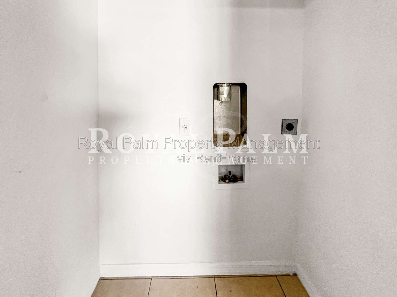 2BR/2BA That Actually Gets It Right — Pets Welcome, Zero HOA Drama! property image