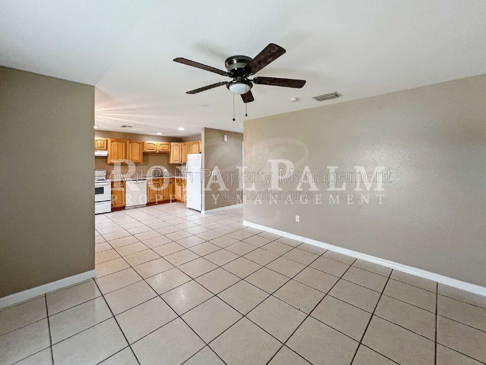 Charming 3-Bed, 2-Bath in Lehigh Acres. Your Duplex Dream Just Got Better! property image