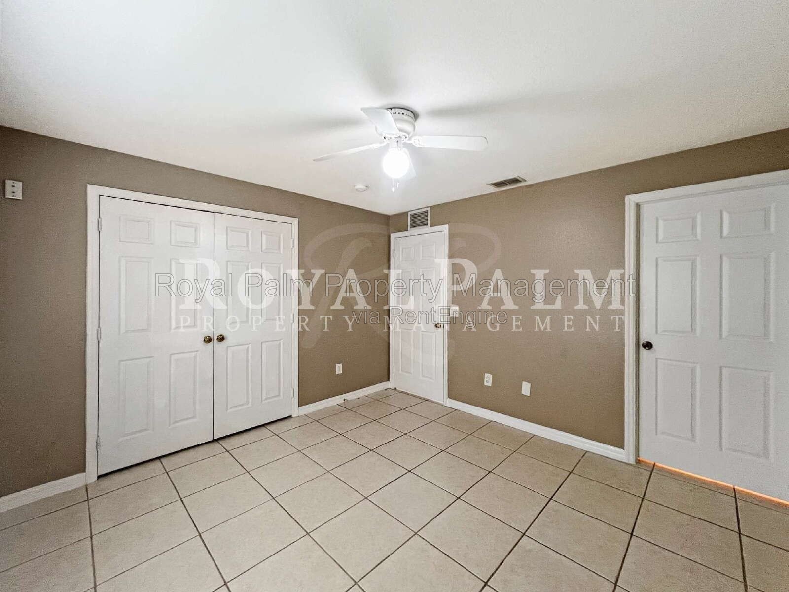 Charming 3-Bed, 2-Bath in Lehigh Acres. Your Duplex Dream Just Got Better! property image