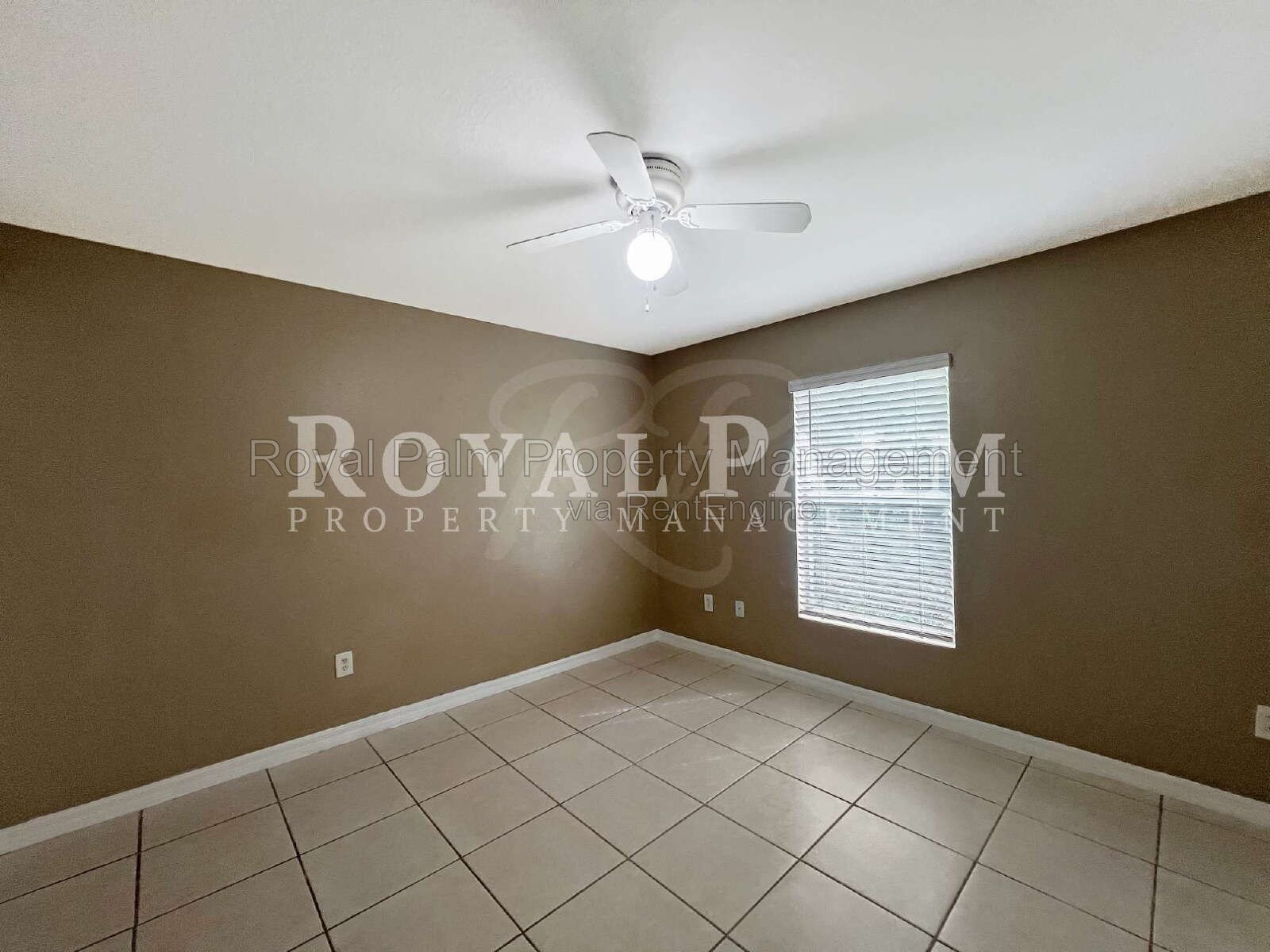 Charming 3-Bed, 2-Bath in Lehigh Acres. Your Duplex Dream Just Got Better! property image