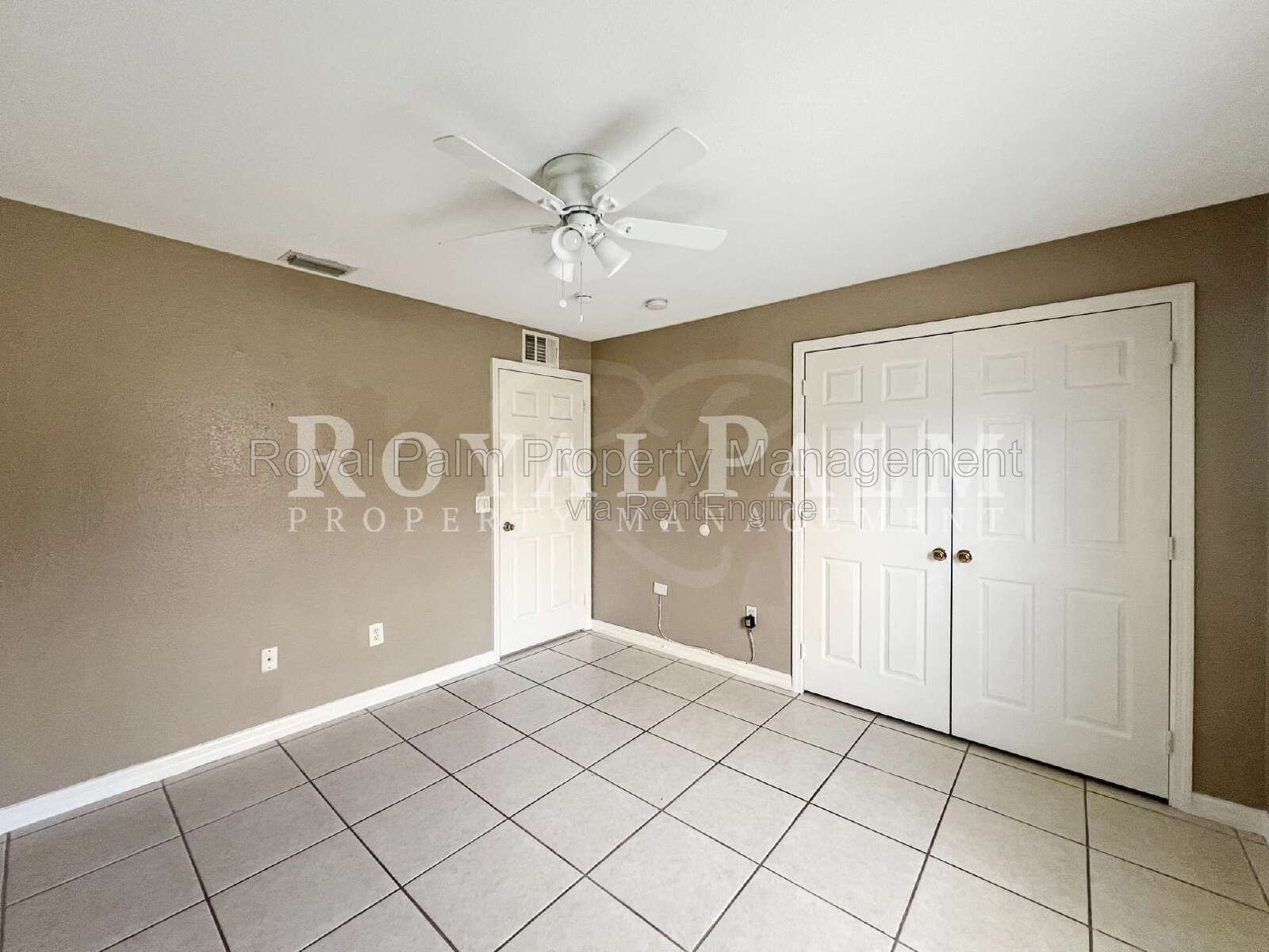 Charming 3-Bed, 2-Bath in Lehigh Acres. Your Duplex Dream Just Got Better! property image