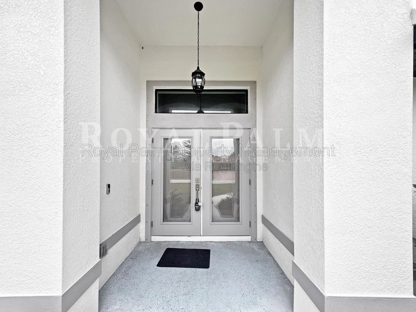 Grand Double Doors, Zero Guilt Utility Bills | 3-Bedroom Solar Home in Lehigh Acres property image