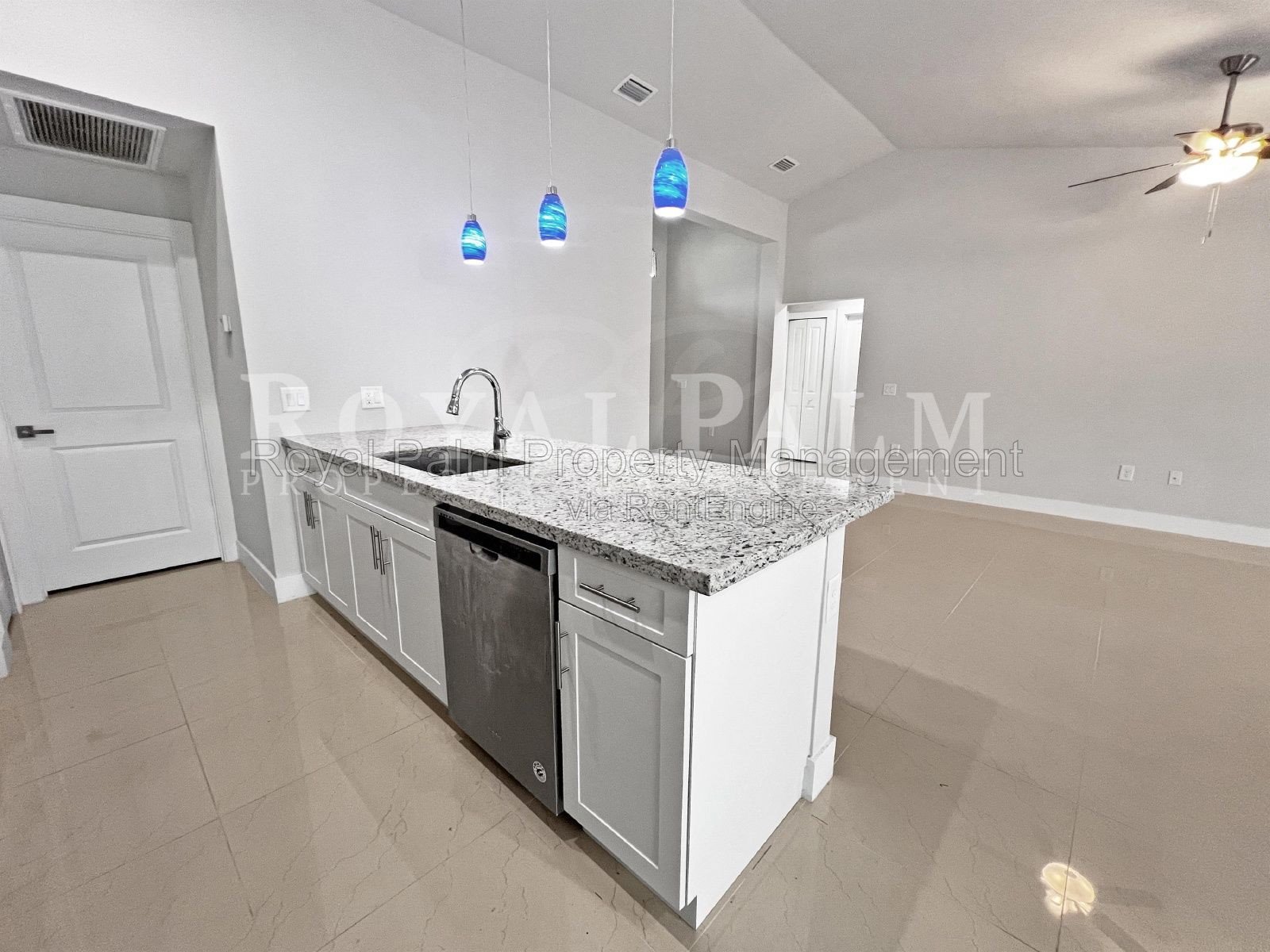 Grand Double Doors, Zero Guilt Utility Bills | 3-Bedroom Solar Home in Lehigh Acres property image
