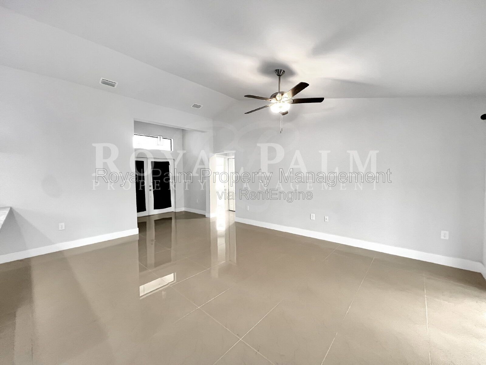 Grand Double Doors, Zero Guilt Utility Bills | 3-Bedroom Solar Home in Lehigh Acres property image