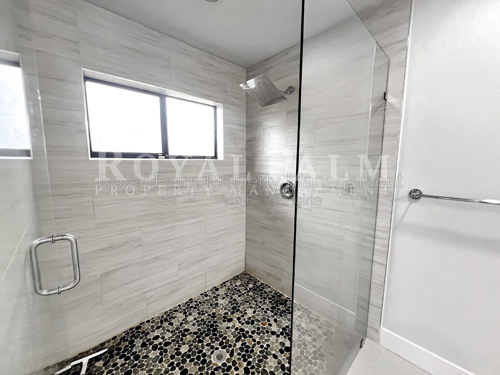 Grand Double Doors, Zero Guilt Utility Bills | 3-Bedroom Solar Home in Lehigh Acres property image