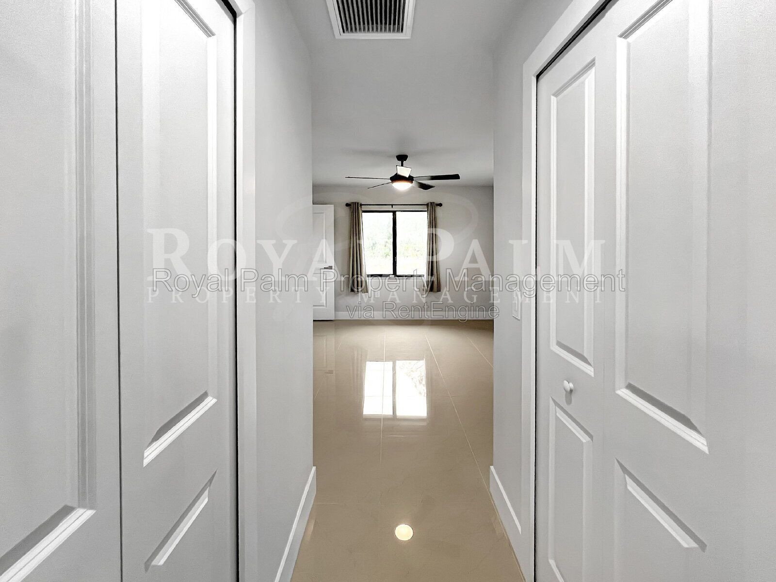 Grand Double Doors, Zero Guilt Utility Bills | 3-Bedroom Solar Home in Lehigh Acres property image