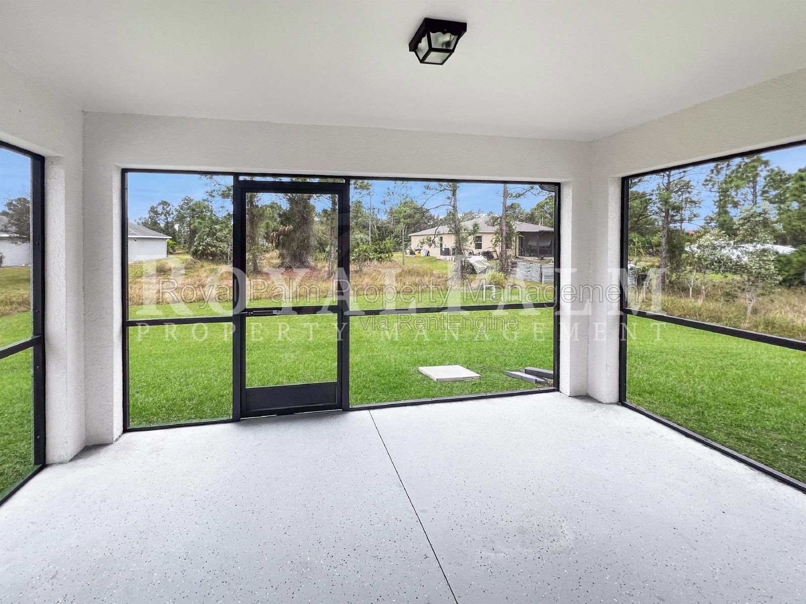 Grand Double Doors, Zero Guilt Utility Bills | 3-Bedroom Solar Home in Lehigh Acres property image