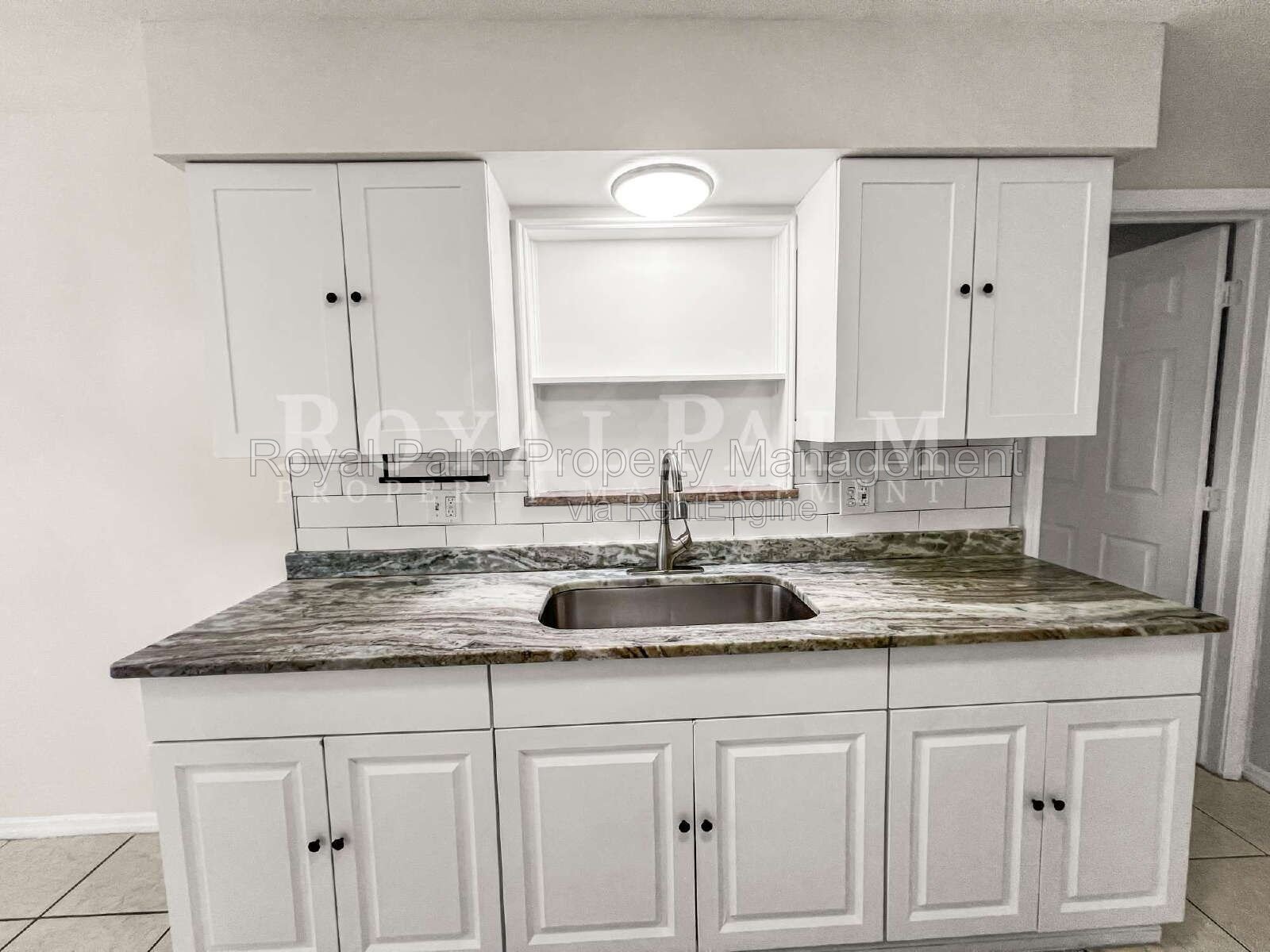 Renovated 3-Bed Fort Myers Home | No HOA, Water & Lawn Care Included property image