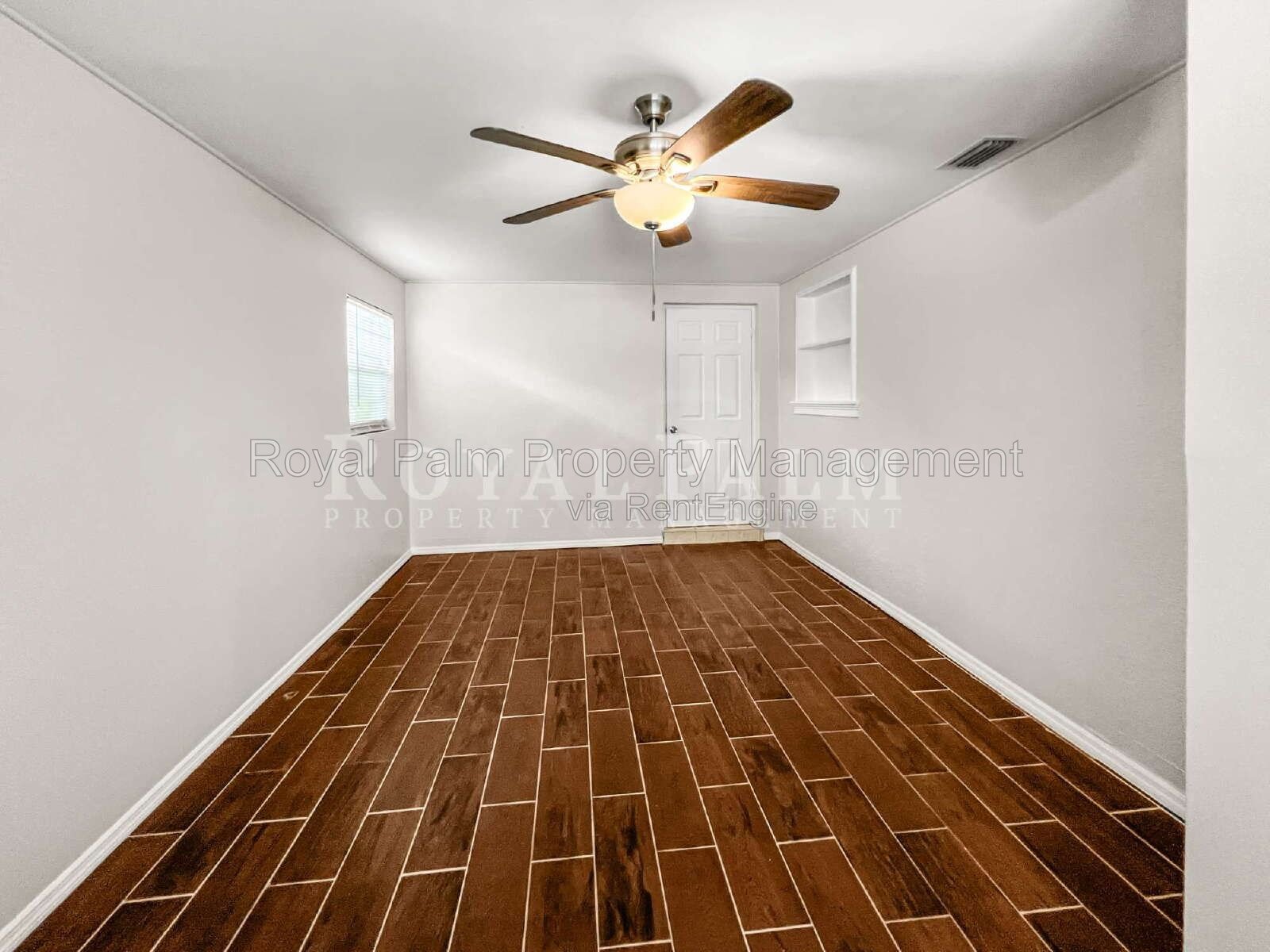 Renovated 3-Bed Fort Myers Home | No HOA, Water & Lawn Care Included property image