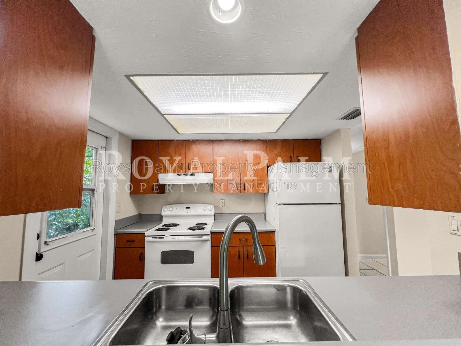 Mow Nothing, Enjoy Everything | 2-Bed Fort Myers Duplex, Water & Lawn Included property image