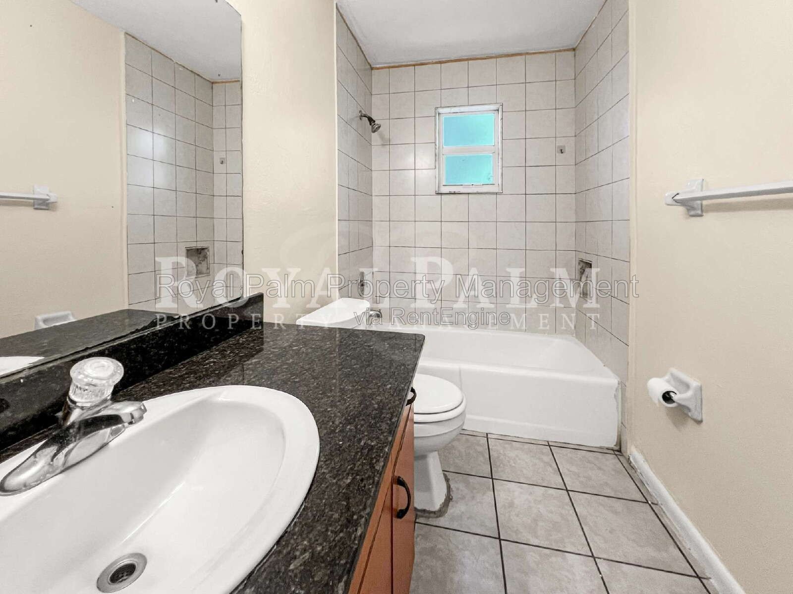 Mow Nothing, Enjoy Everything | 2-Bed Fort Myers Duplex, Water & Lawn Included property image