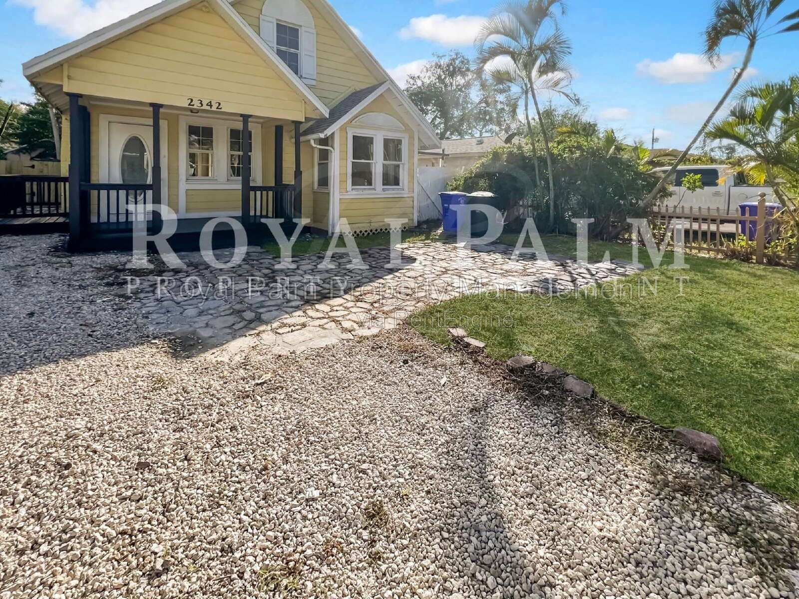 2/1 Single Family Home Near Downtown Fort Myers | Fenced Yard, Pet-Friendly property image
