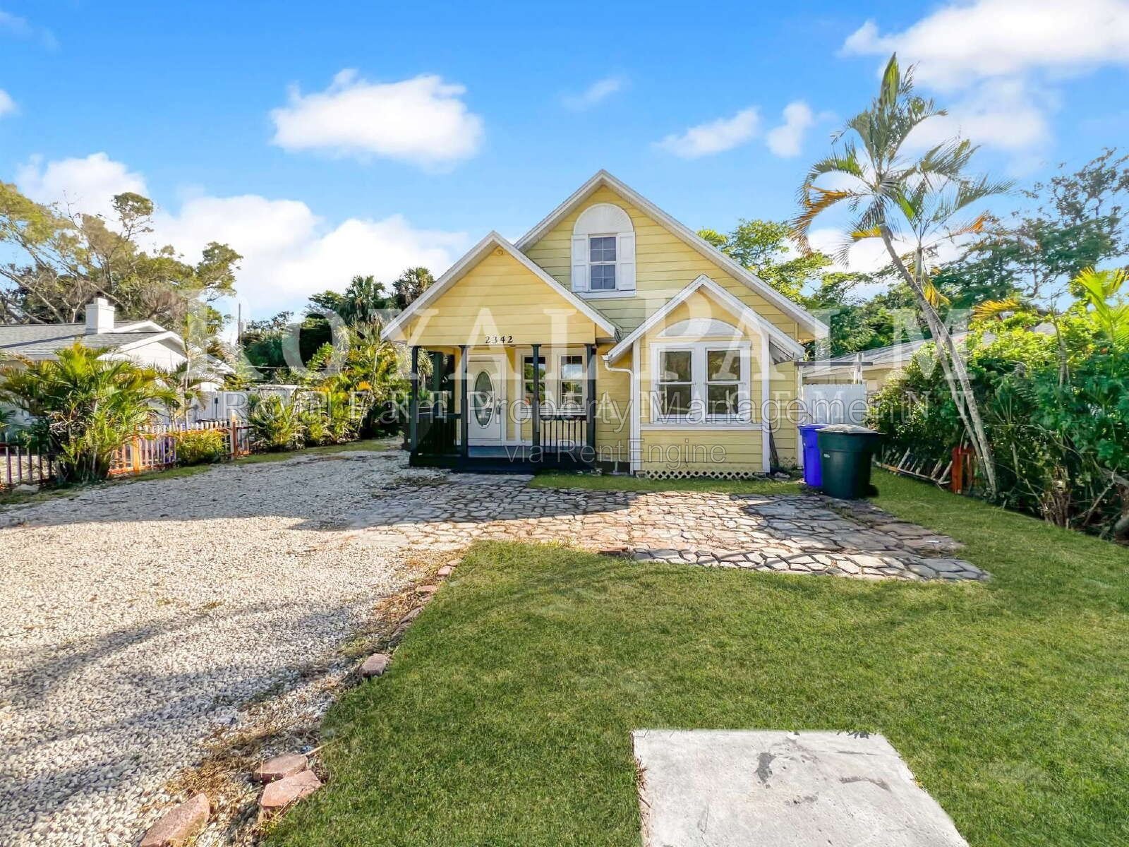 2/1 Single Family Home Near Downtown Fort Myers | Fenced Yard, Pet-Friendly property image