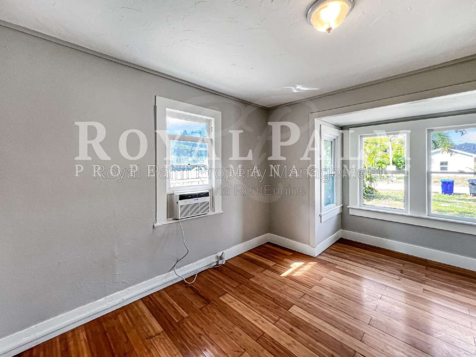 2/1 Single Family Home Near Downtown Fort Myers | Fenced Yard, Pet-Friendly property image