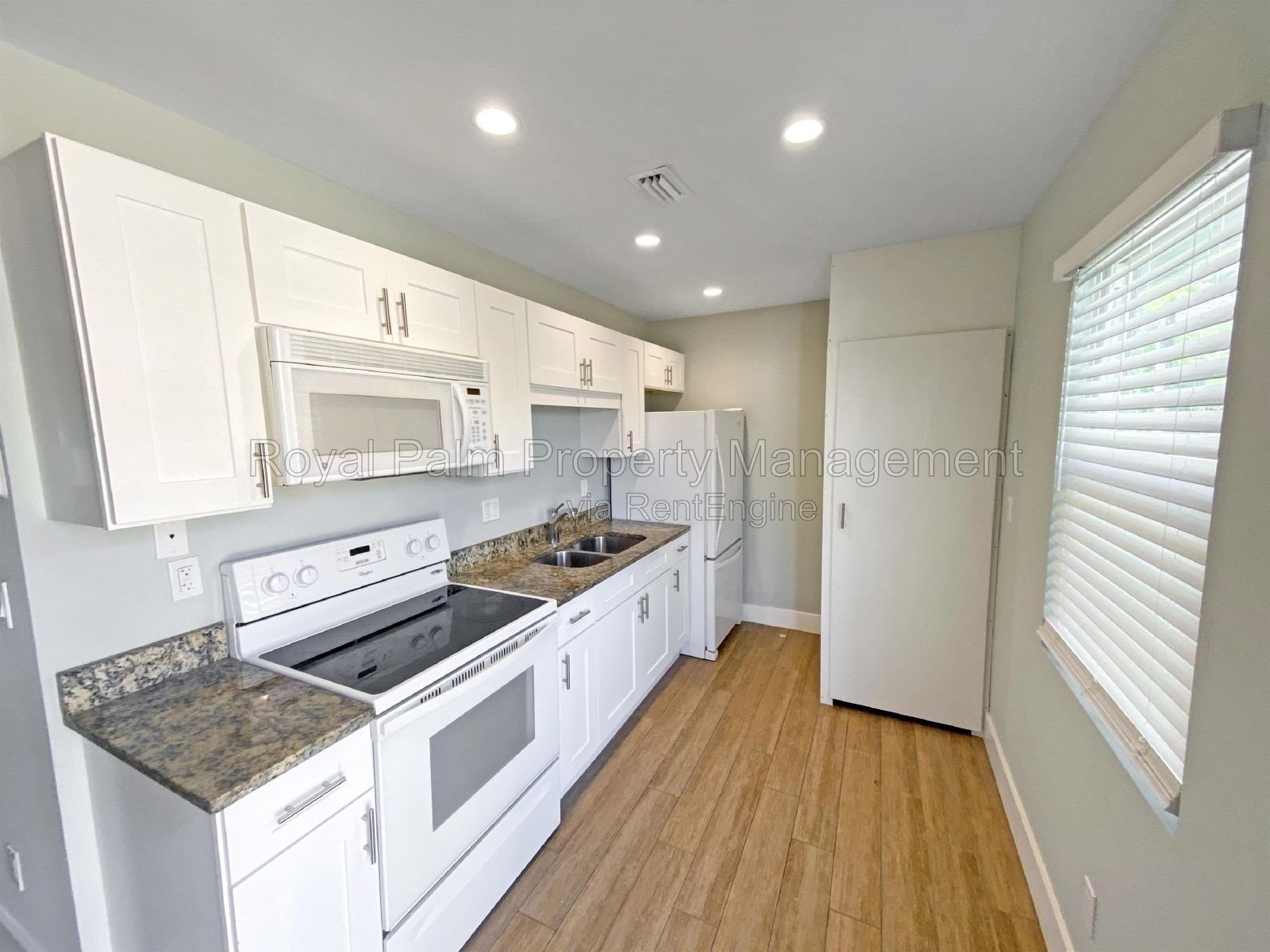 Half Off Your First Month | 2-Bed Duplex Fort Myers property image