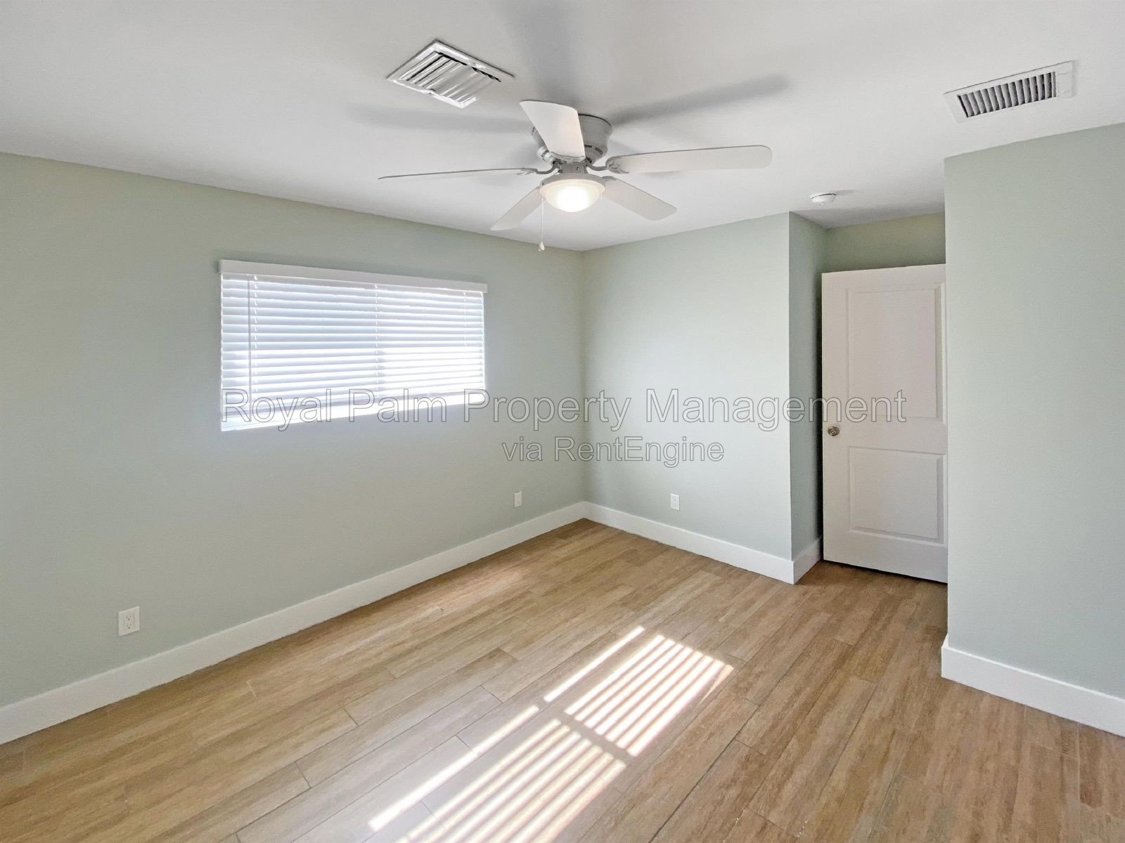 Half Off Your First Month | 2-Bed Duplex Fort Myers property image
