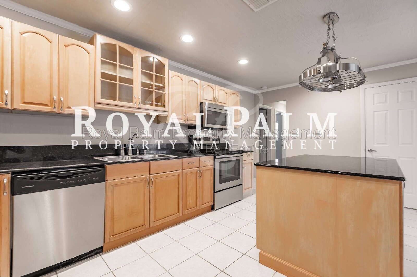 3/2 Home with Gulf Access, Lawn, & Pool Included... Water You Waiting For! property image