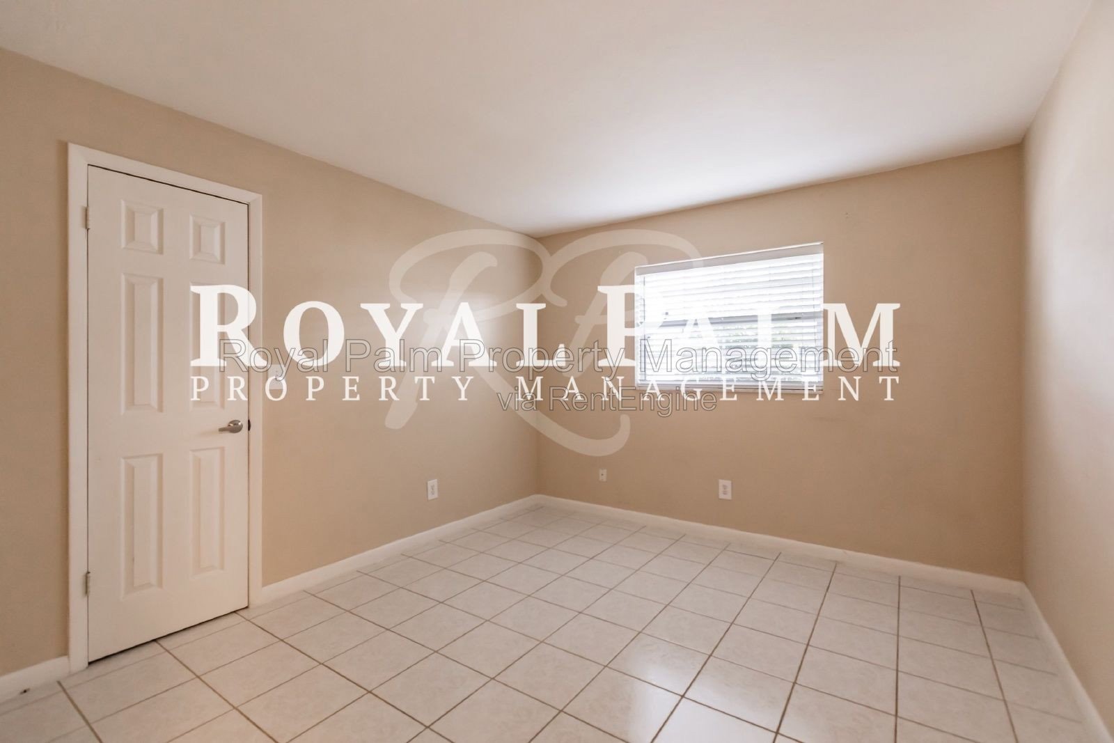 3/2 Home with Gulf Access, Lawn, & Pool Included... Water You Waiting For! property image