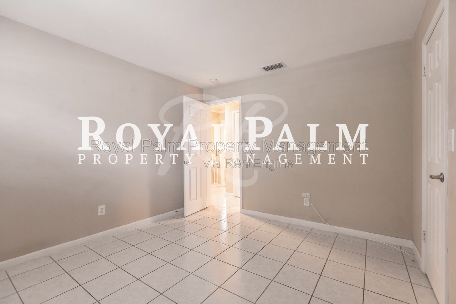 3/2 Home with Gulf Access, Lawn, & Pool Included... Water You Waiting For! property image