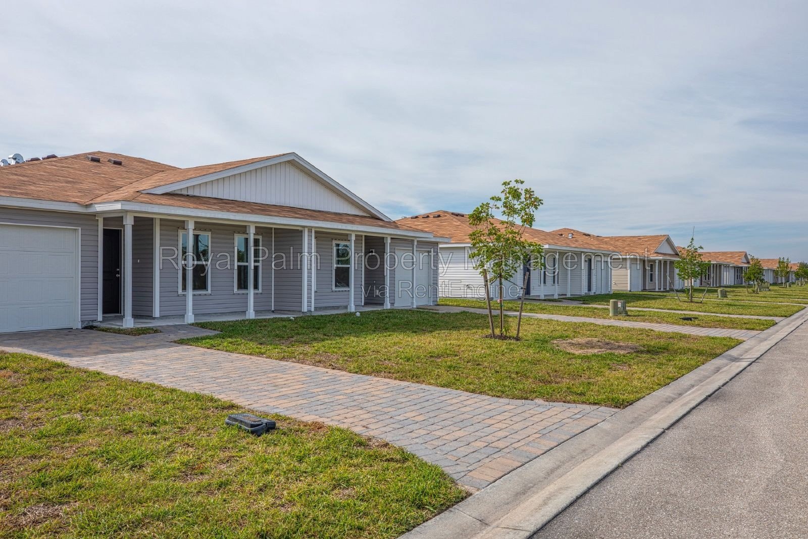 Haunt-Free and Move-In Ready 3/2 Lehigh Acres Duplex + W/D Included! property image