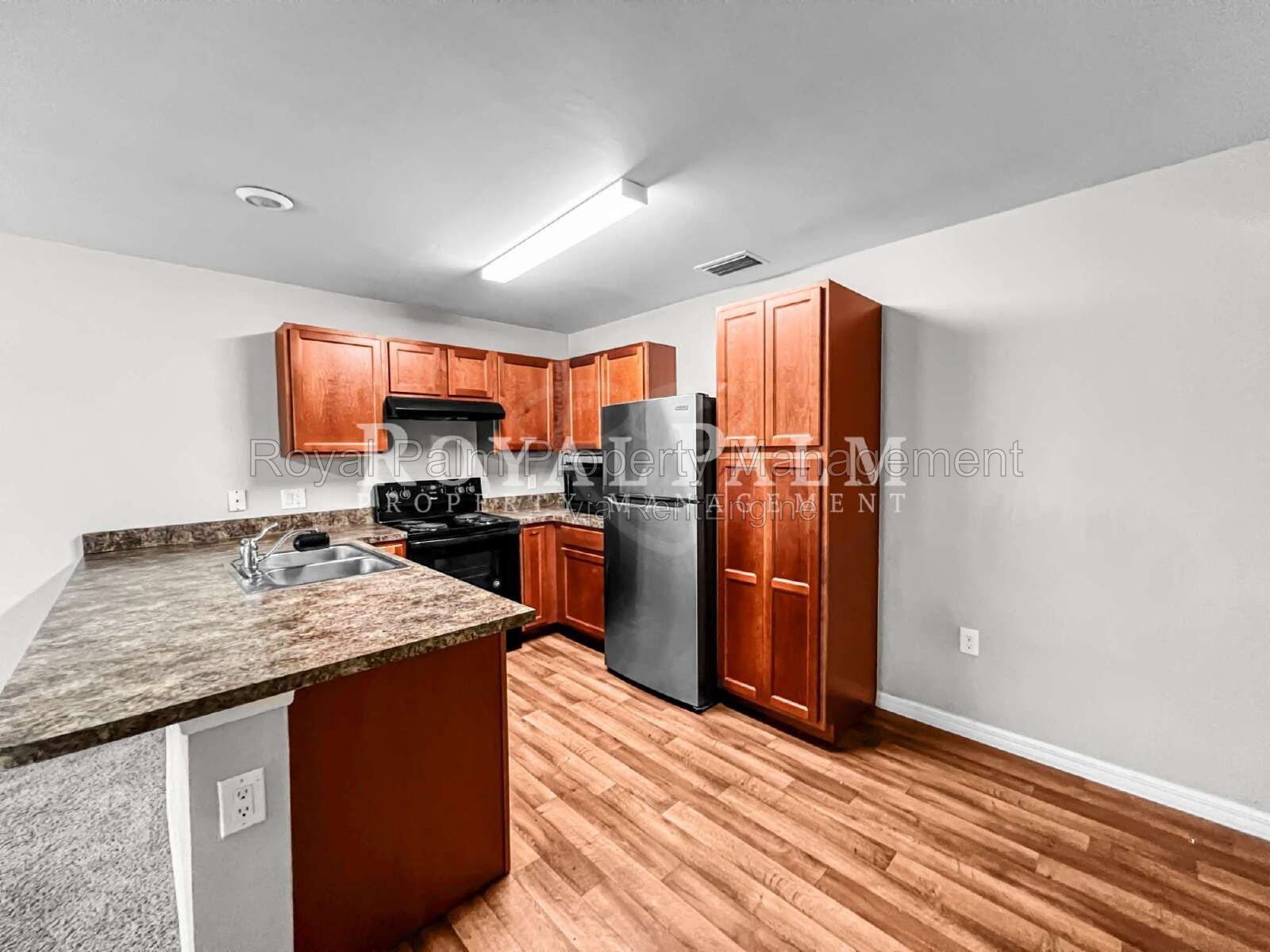 Haunt-Free and Move-In Ready 3/2 Lehigh Acres Duplex + W/D Included! property image