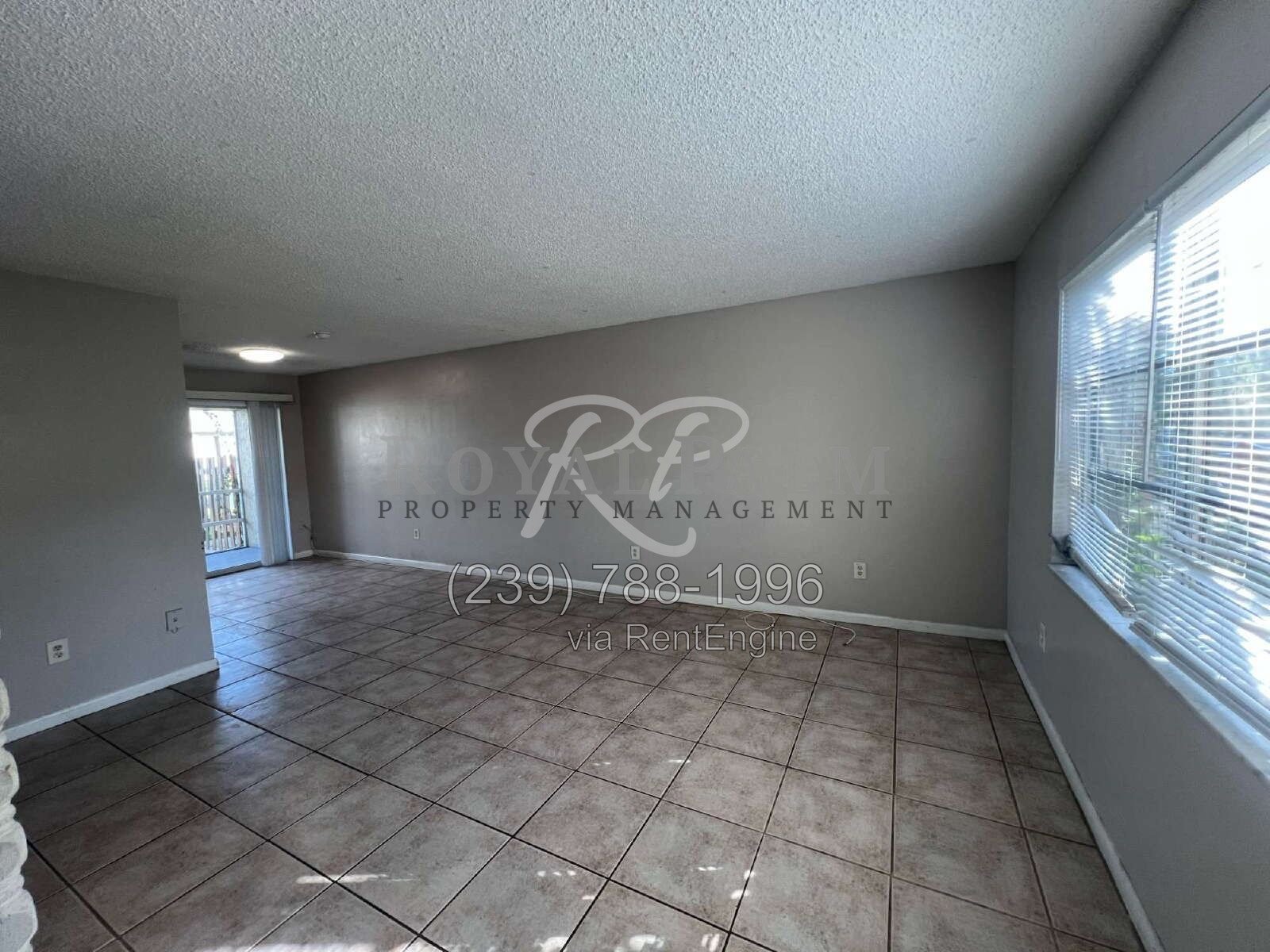 2BR 1.5BA Townhome Near McGregor Blvd + Cypress Lake Dr. property image