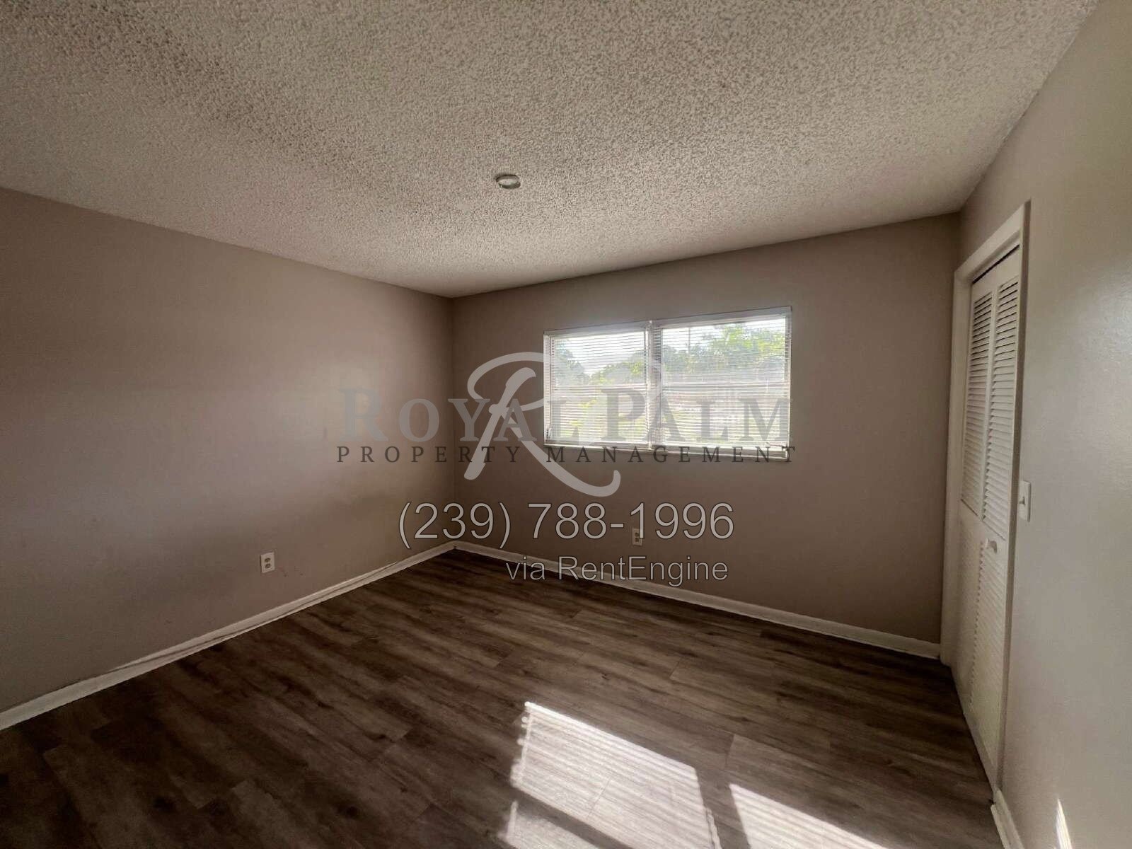 2BR 1.5BA Townhome Near McGregor Blvd + Cypress Lake Dr. property image