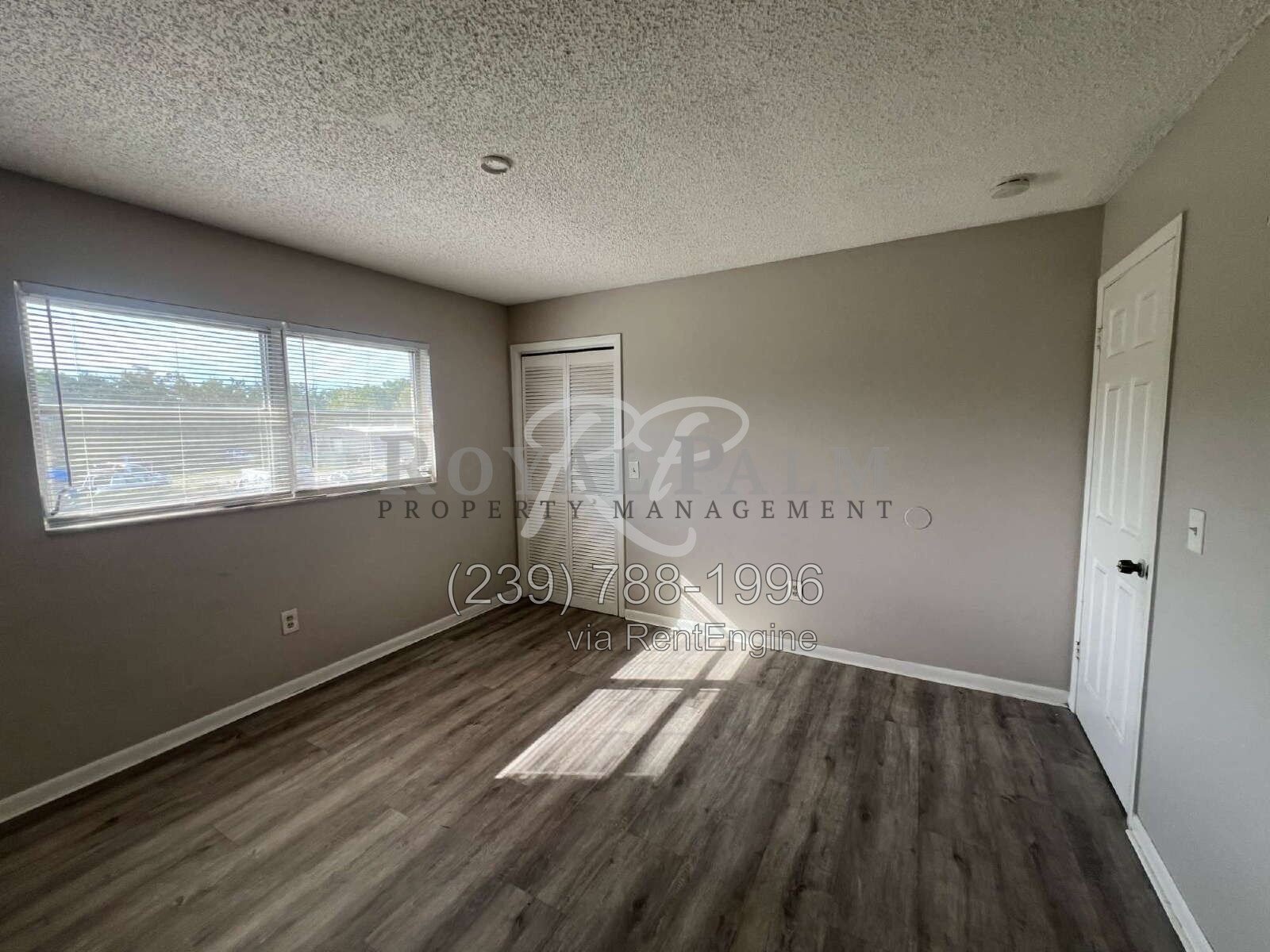 2BR 1.5BA Townhome Near McGregor Blvd + Cypress Lake Dr. property image