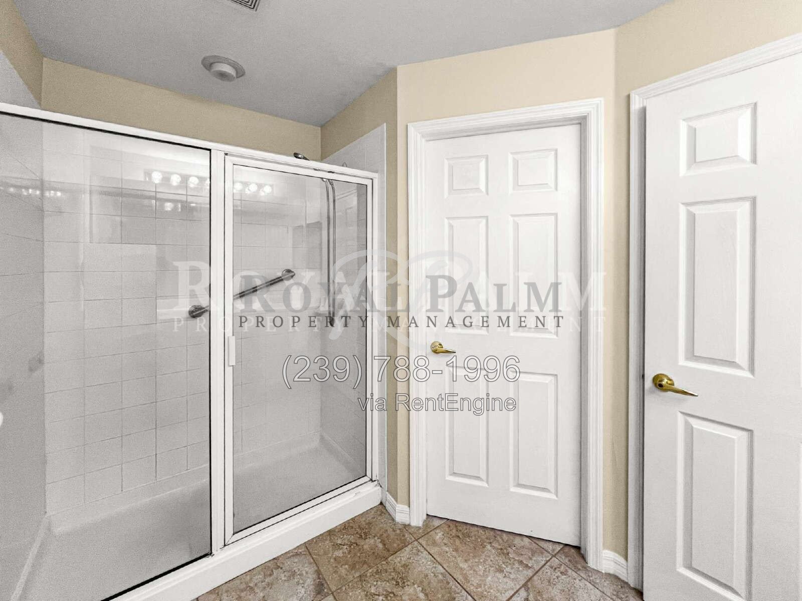 3 Bed 2.5 Bath Townhouse for Rent | Garage + Community Pool | Fort Myers property image