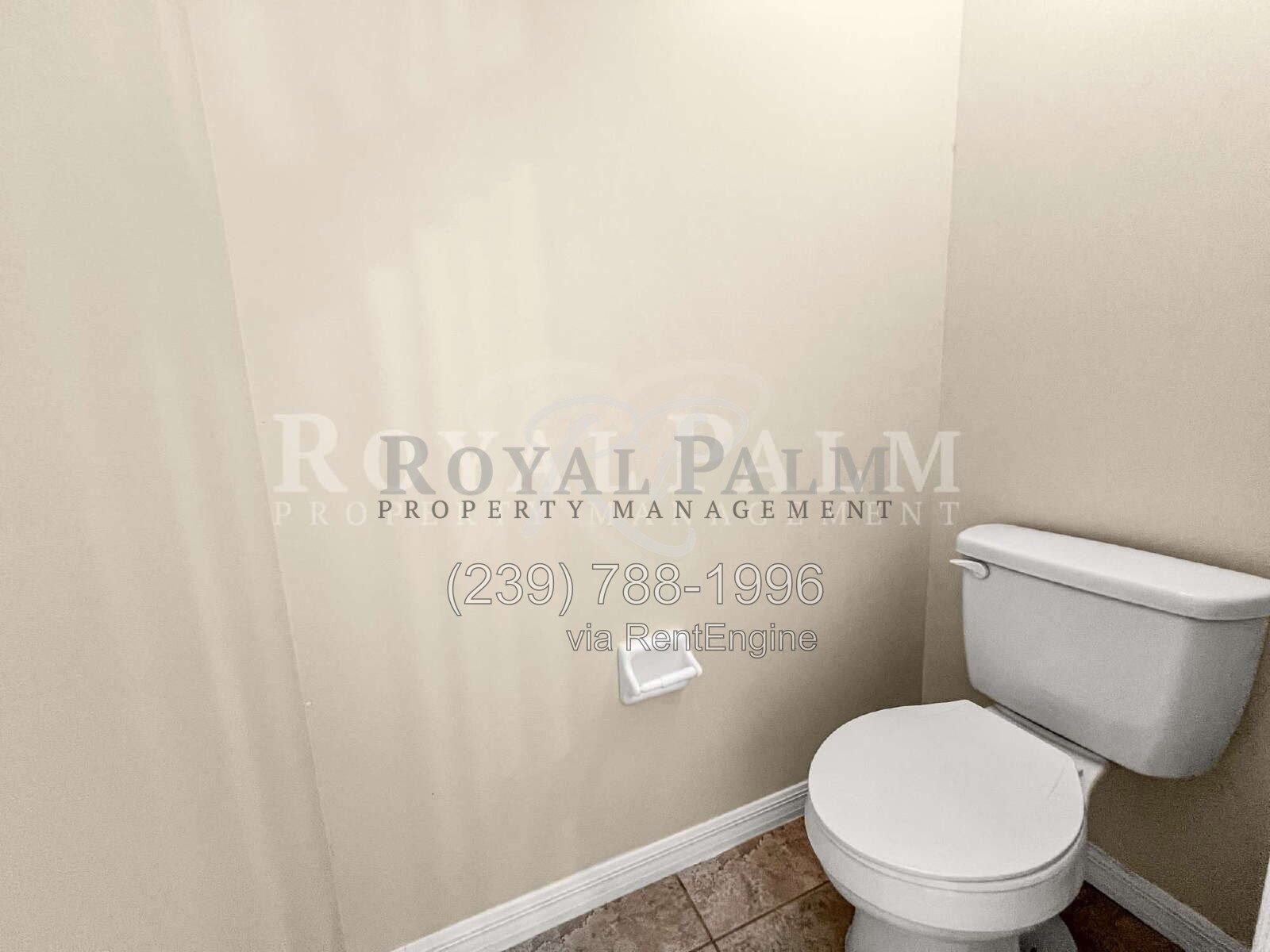 3 Bed 2.5 Bath Townhouse for Rent | Garage + Community Pool | Fort Myers property image