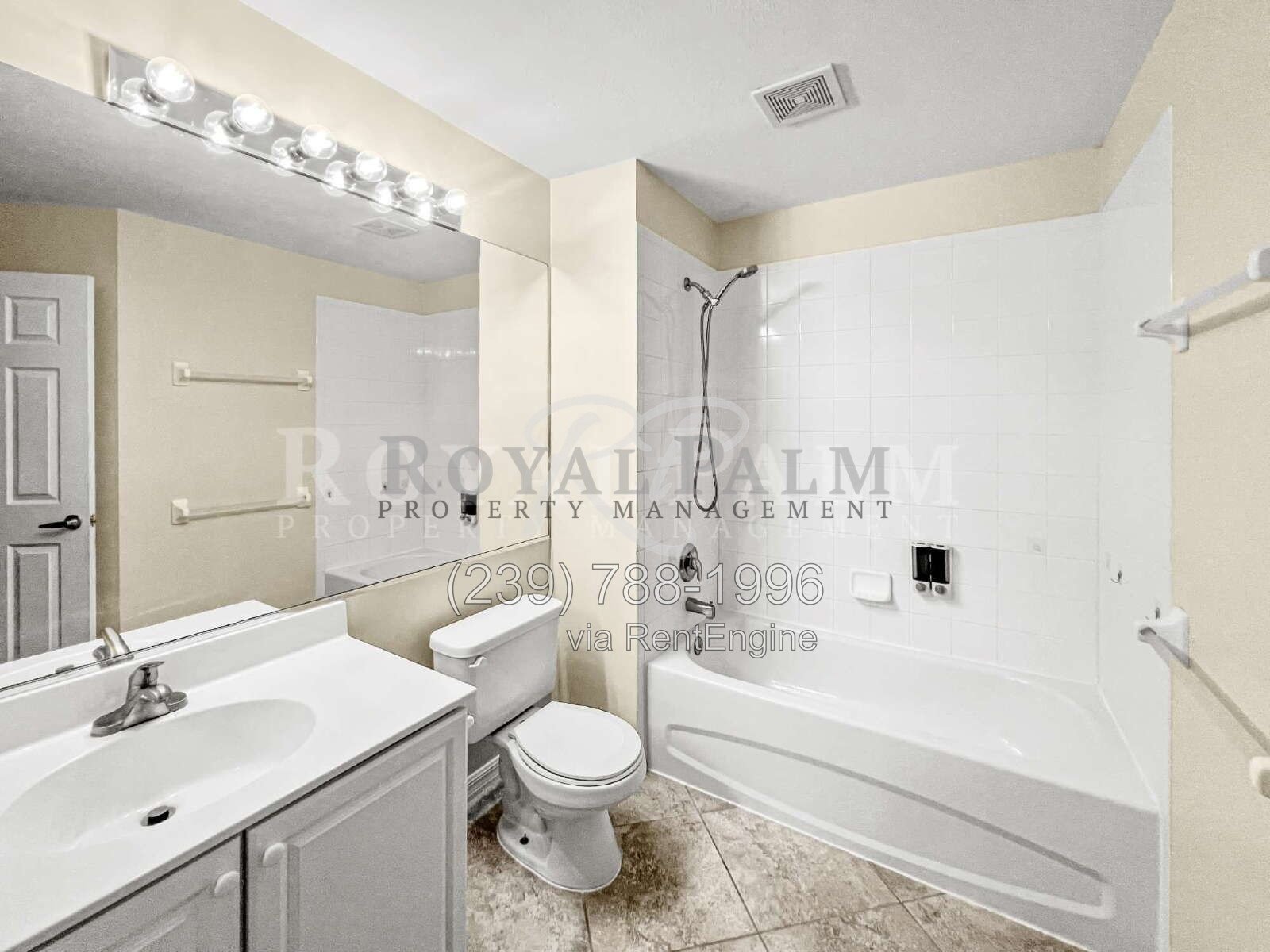 3 Bed 2.5 Bath Townhouse for Rent | Garage + Community Pool | Fort Myers property image